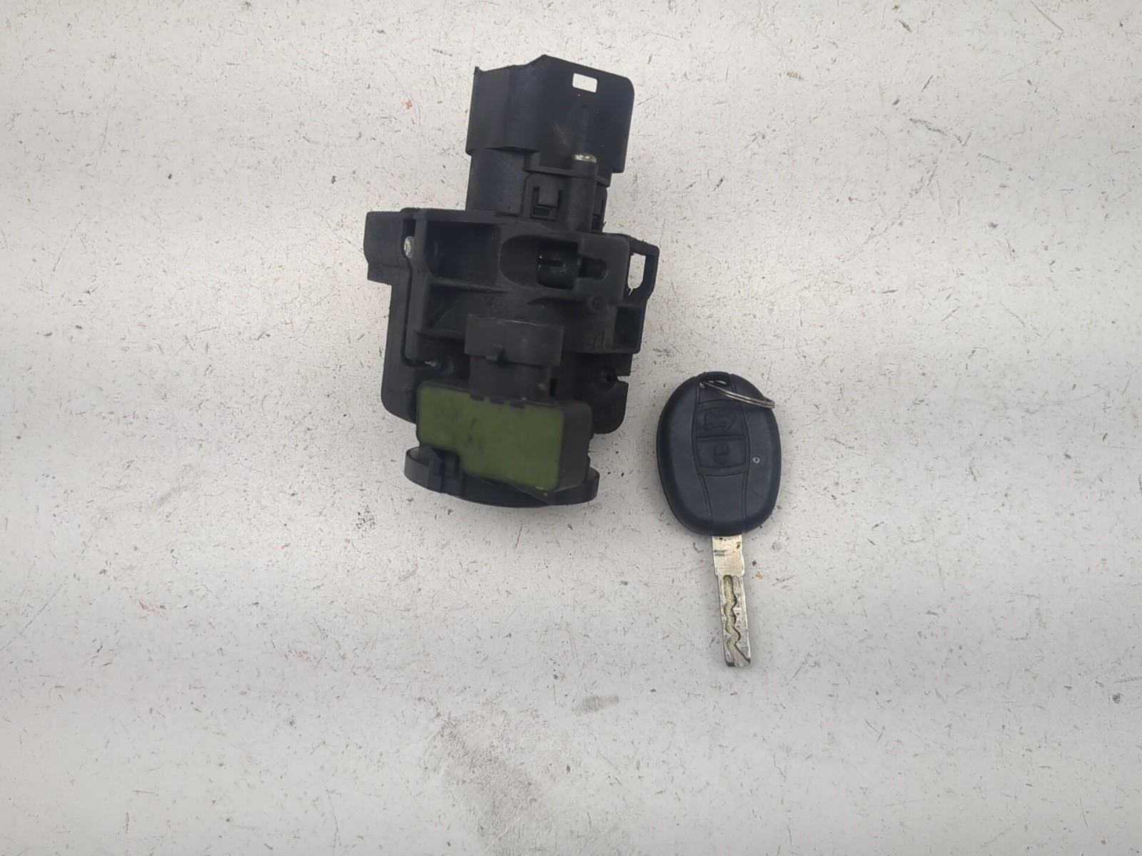 08-13 Piaggio MP3 400 Front Ignition with Key Set