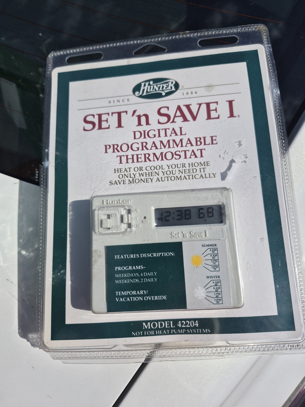 Hunter Energy SET ' N SAVE I Programmable Thermostat Model 42204 Save Energy