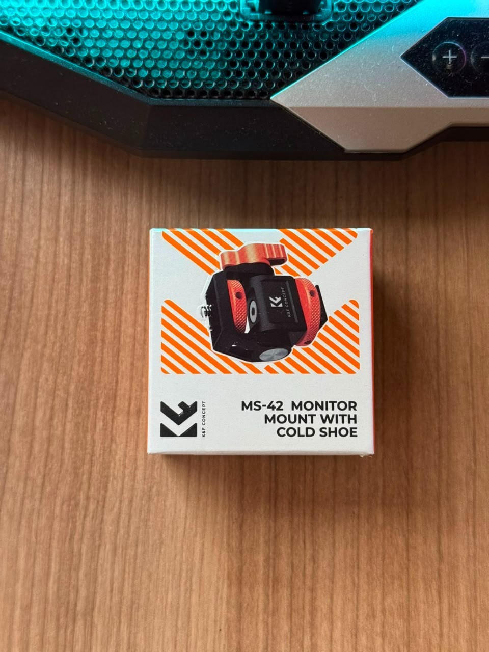 K&F Concept Adjustable Monitor Mount 360° Swivel 180° Tilt w/ Cold Shoe for DSLR