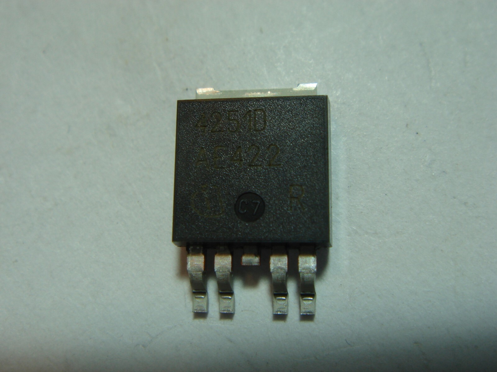 TLE4251D Low Drop Voltage Tracker #CM13