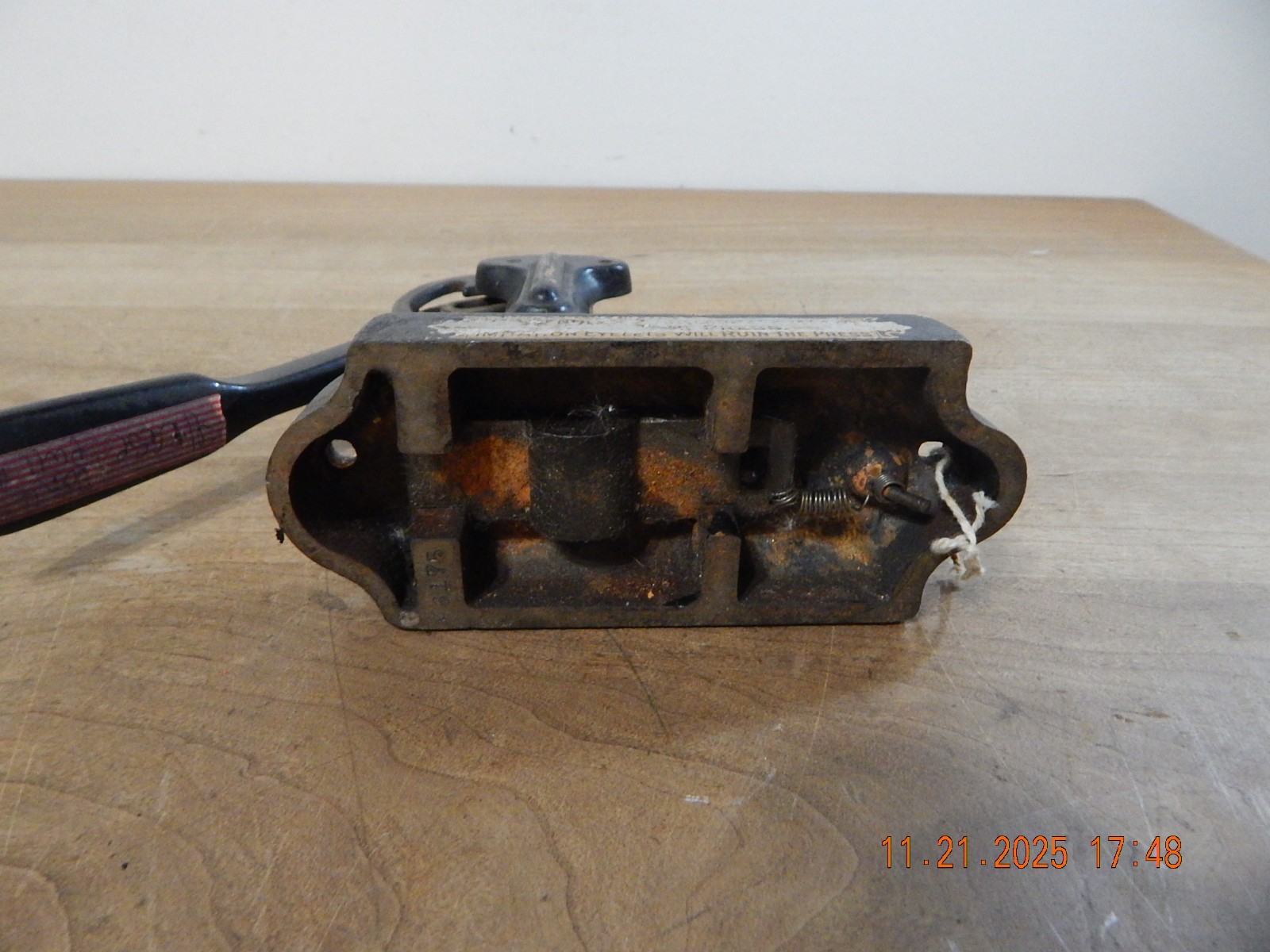 Challenge No. 1 Bench Mount Cast Iron Eyelet Press Riveter - Patd 1907