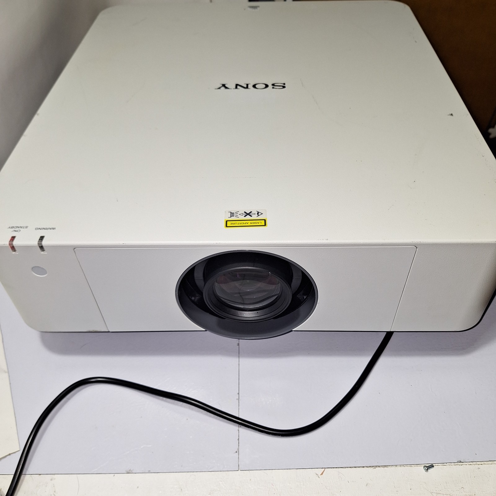 Sony VPL-FHZ61 5100-Lumen WUXGA Laser 3LCD Projector UNTESTED