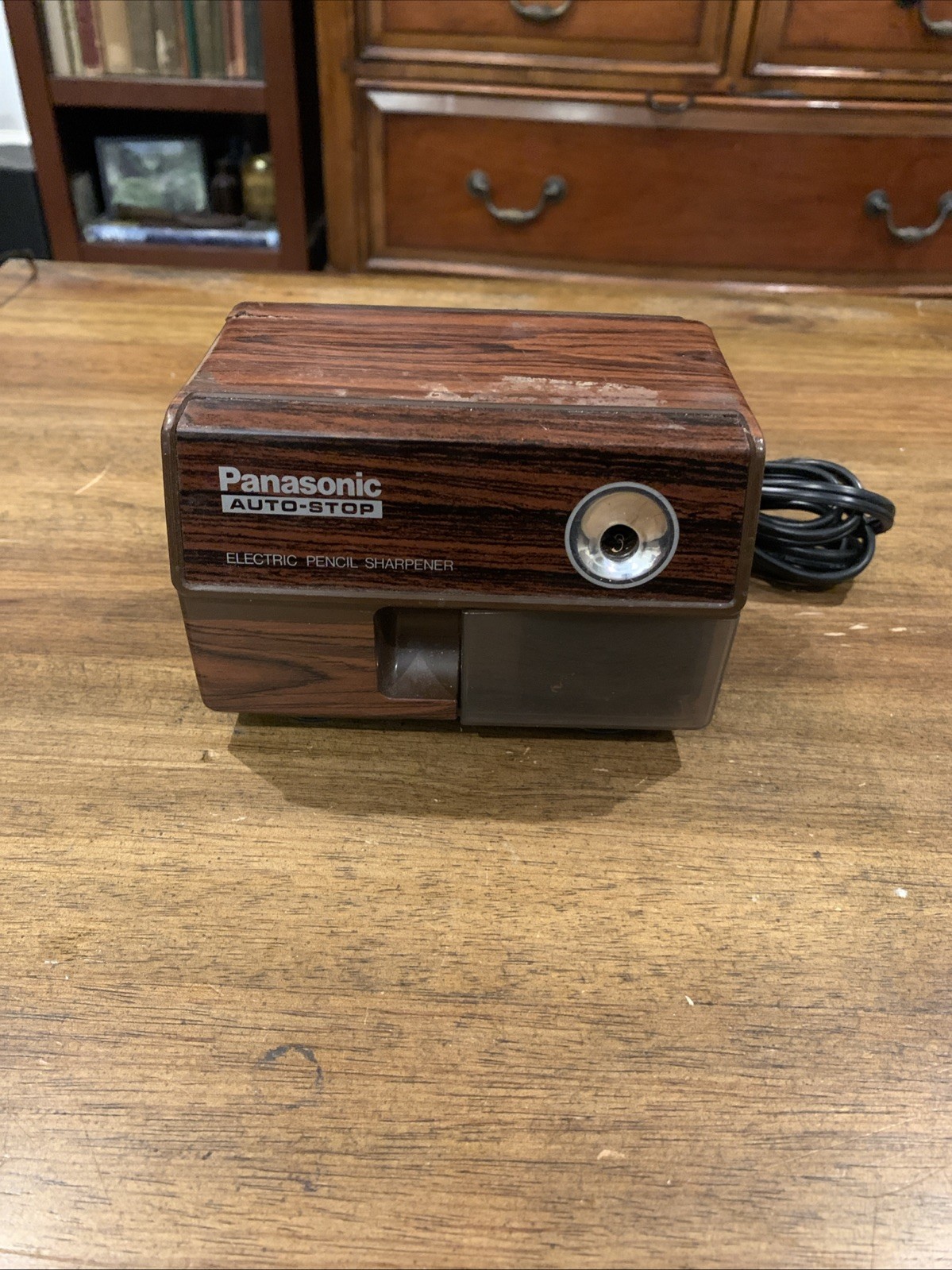 Panasonic KP-110 Auto Stop Electric Pencil Sharpener - Tested Works Great