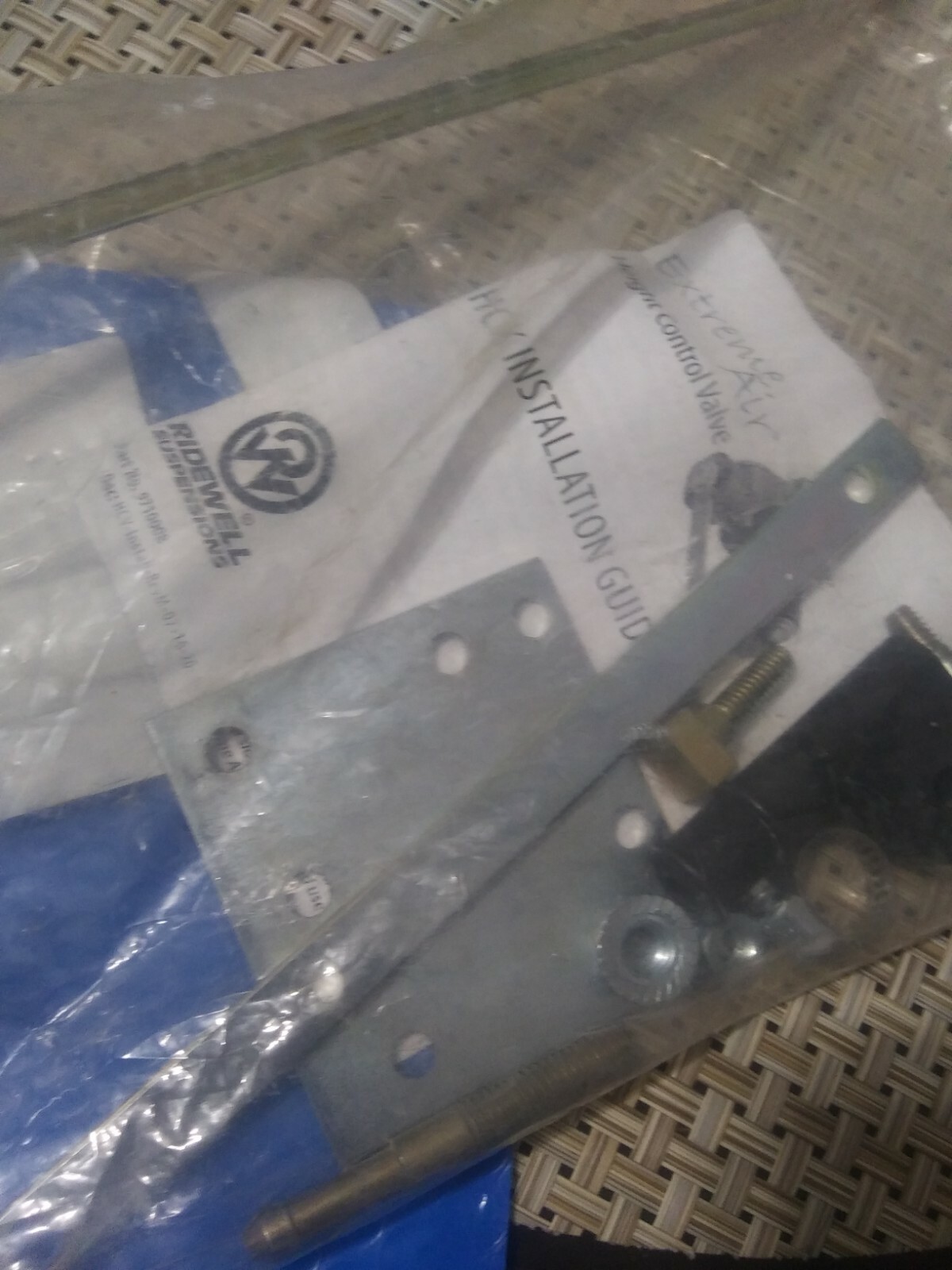 NEW DAYTON Height Control Valve 334-1854