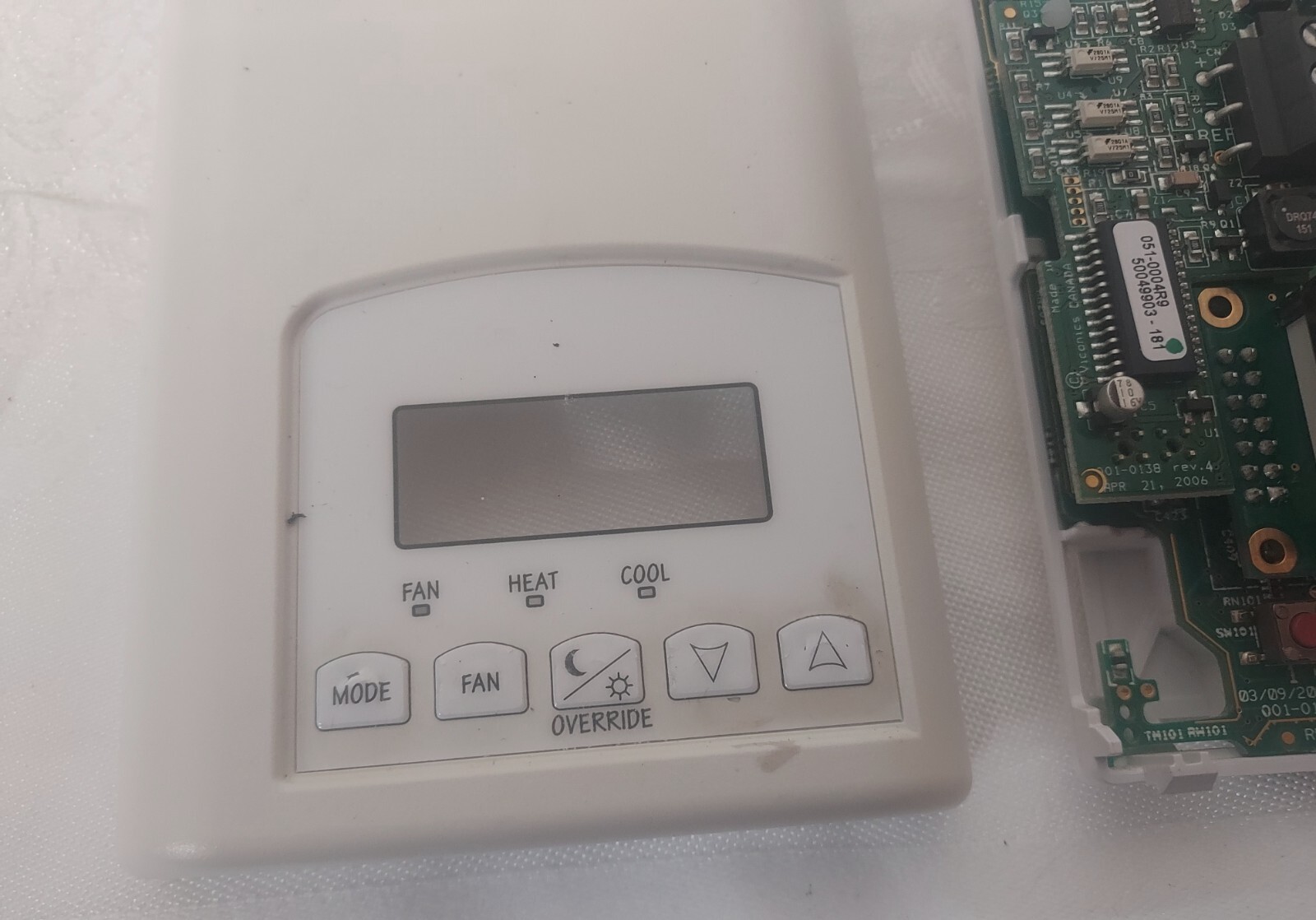 Johnson Controls Thermostat TEC2646-2 WORKING rh