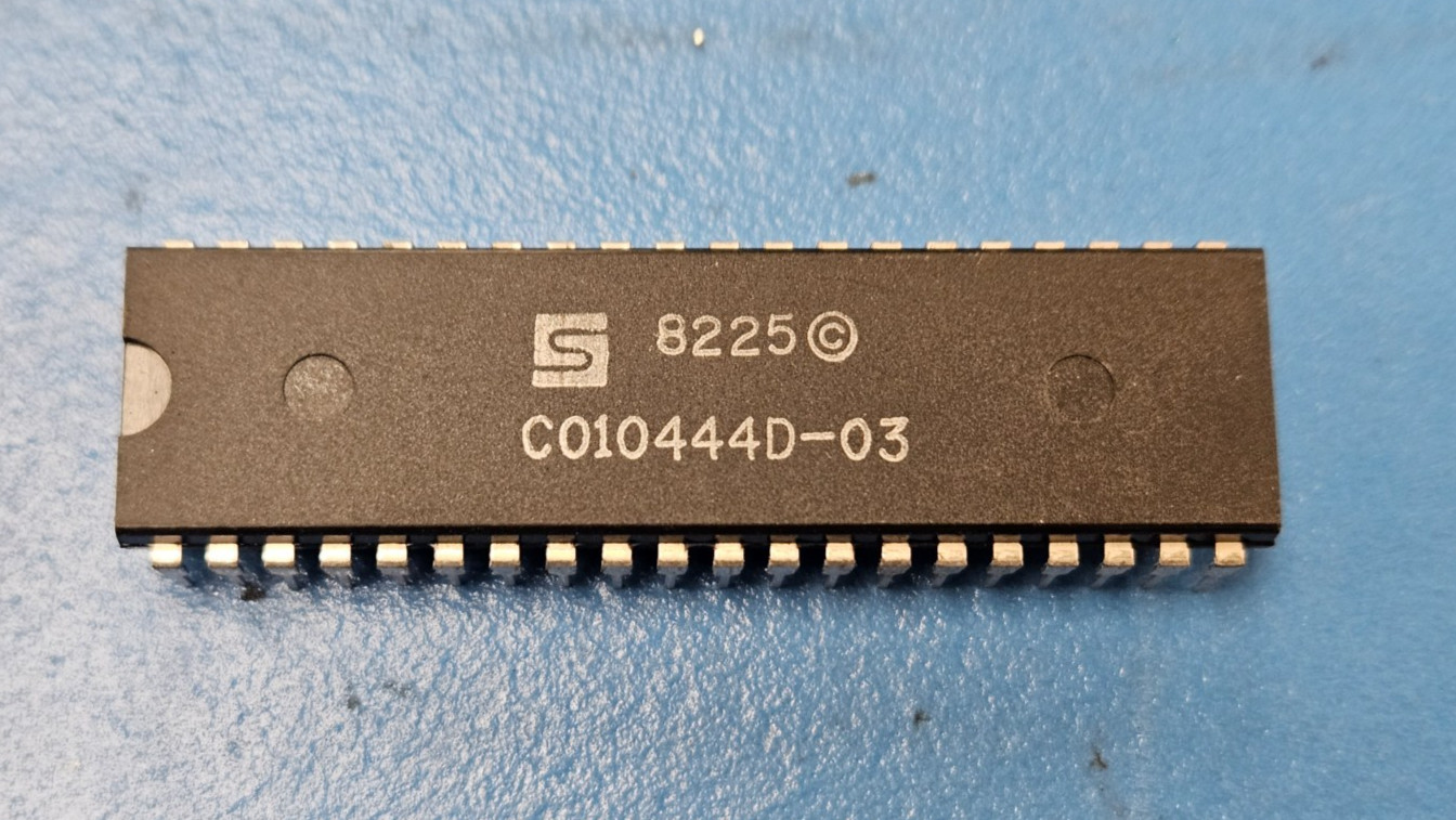 (1) C010444D-03 Atari VCS TIA Television Interface Adaptor 40-Pin Dip Syntertek