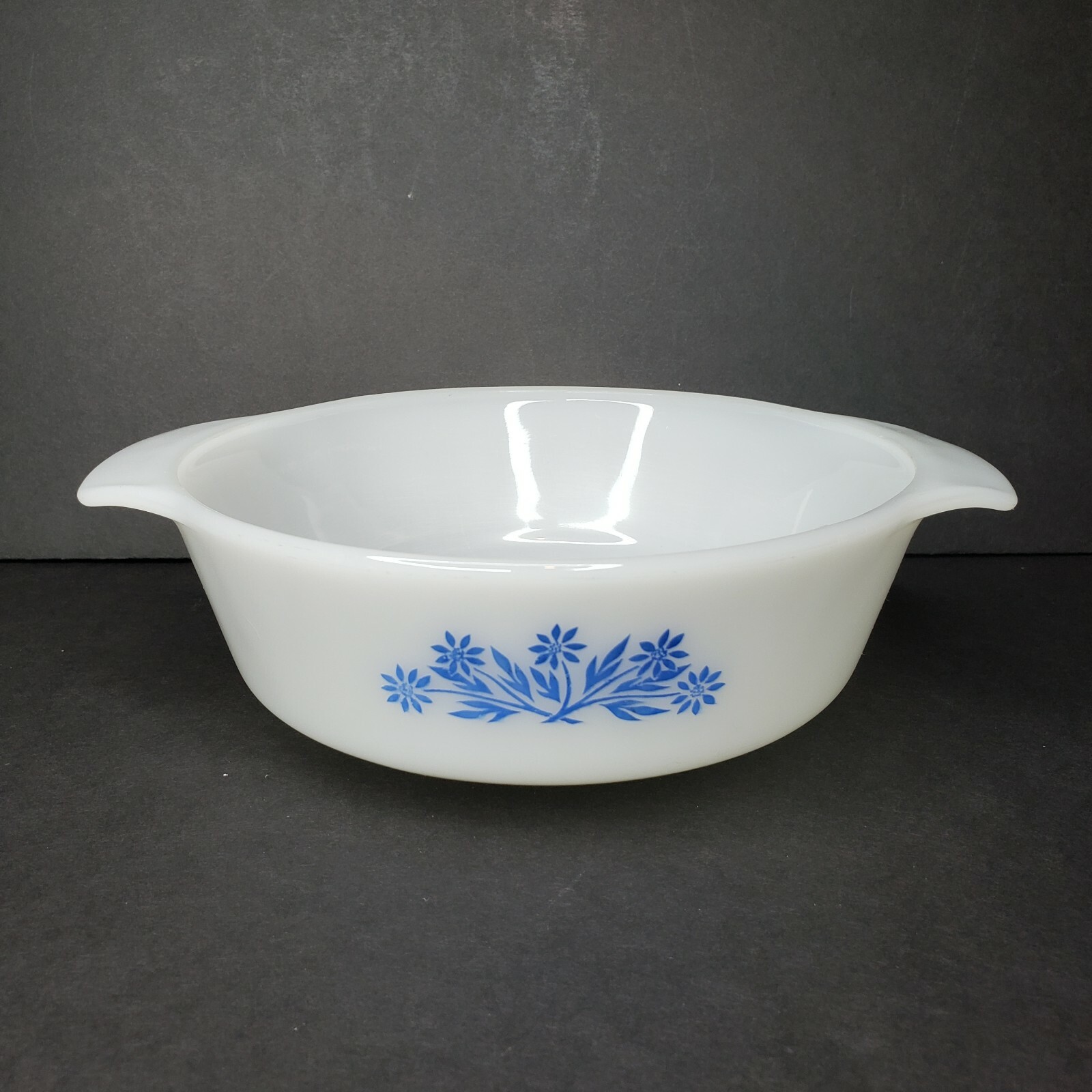 Fire King Anchor Hocking Blue Cornflower #436 1-Qt Round Casserole Baking Dish