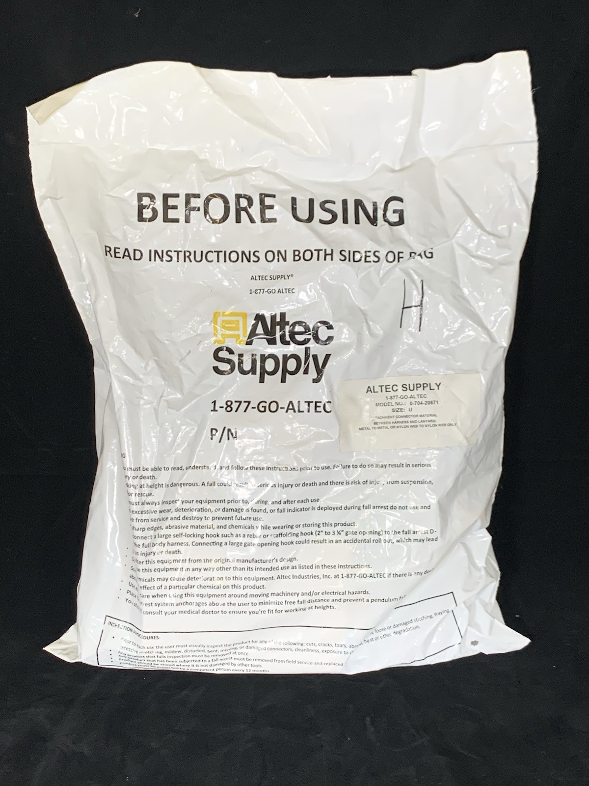 Altec Safety Harness 0-704-20871 Sz U and 4.5’ Lanyard 970583555