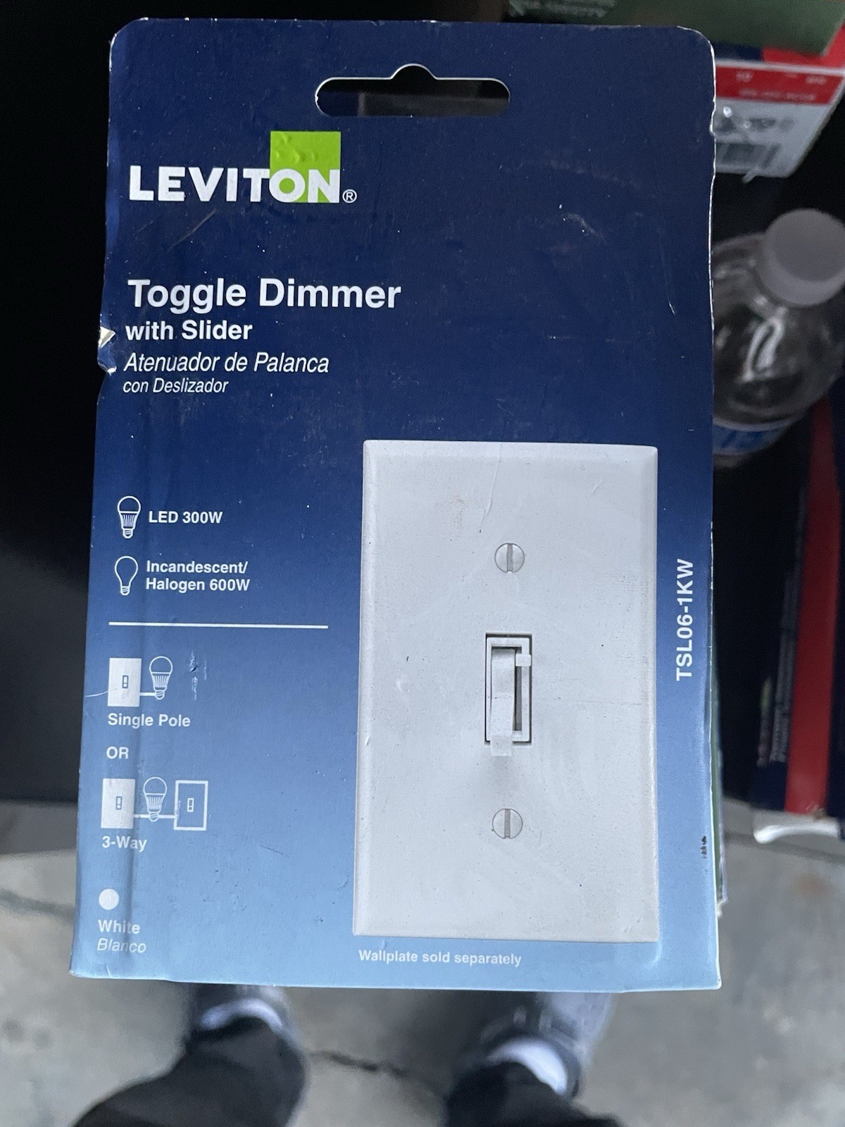 Leviton TSL06-1KW 120V White Single-Pole/3-Way Universal Toggle Slide Dimmer