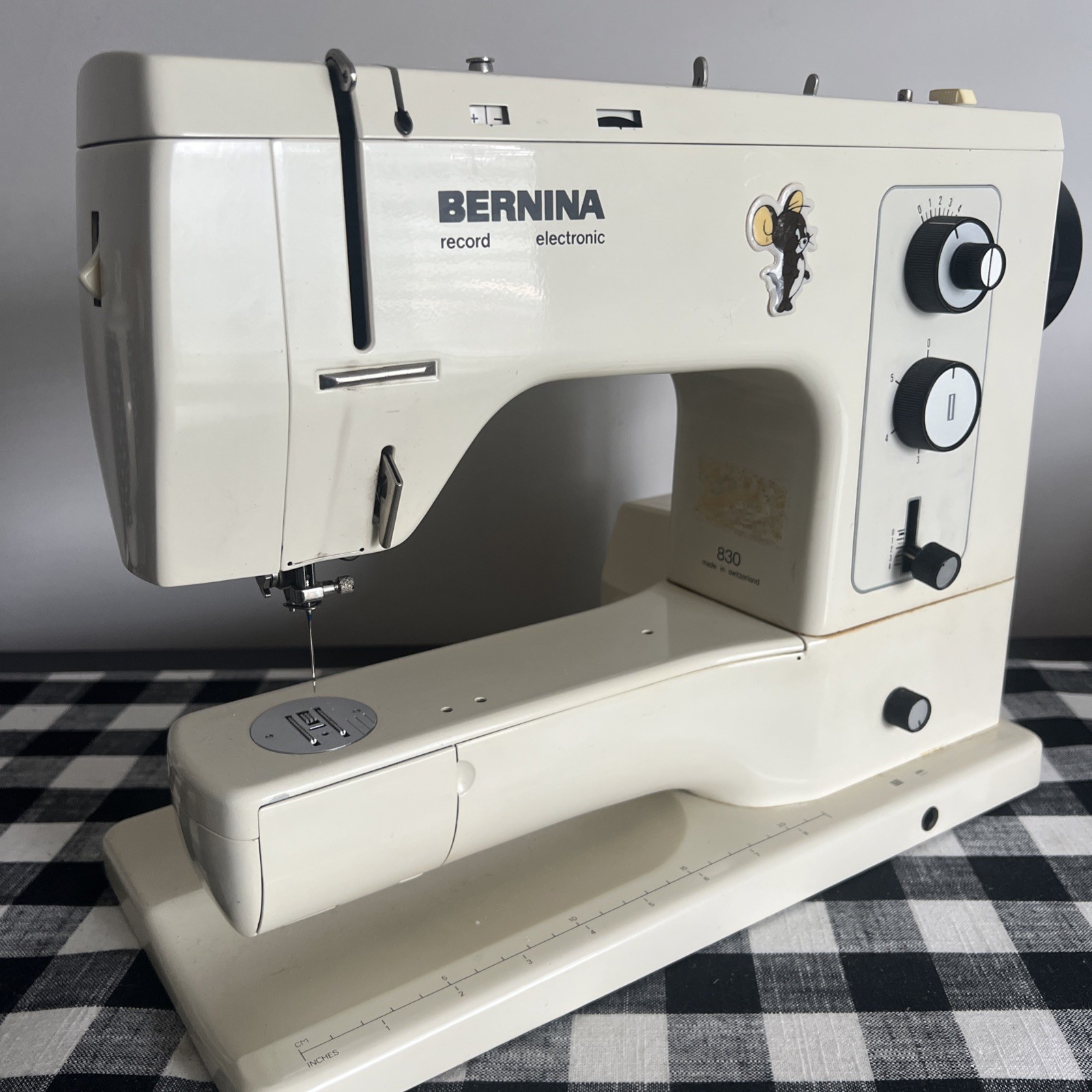 *Bernina *830 Record Sewing Machine *Case *Accessories *Extension Table *Pedal