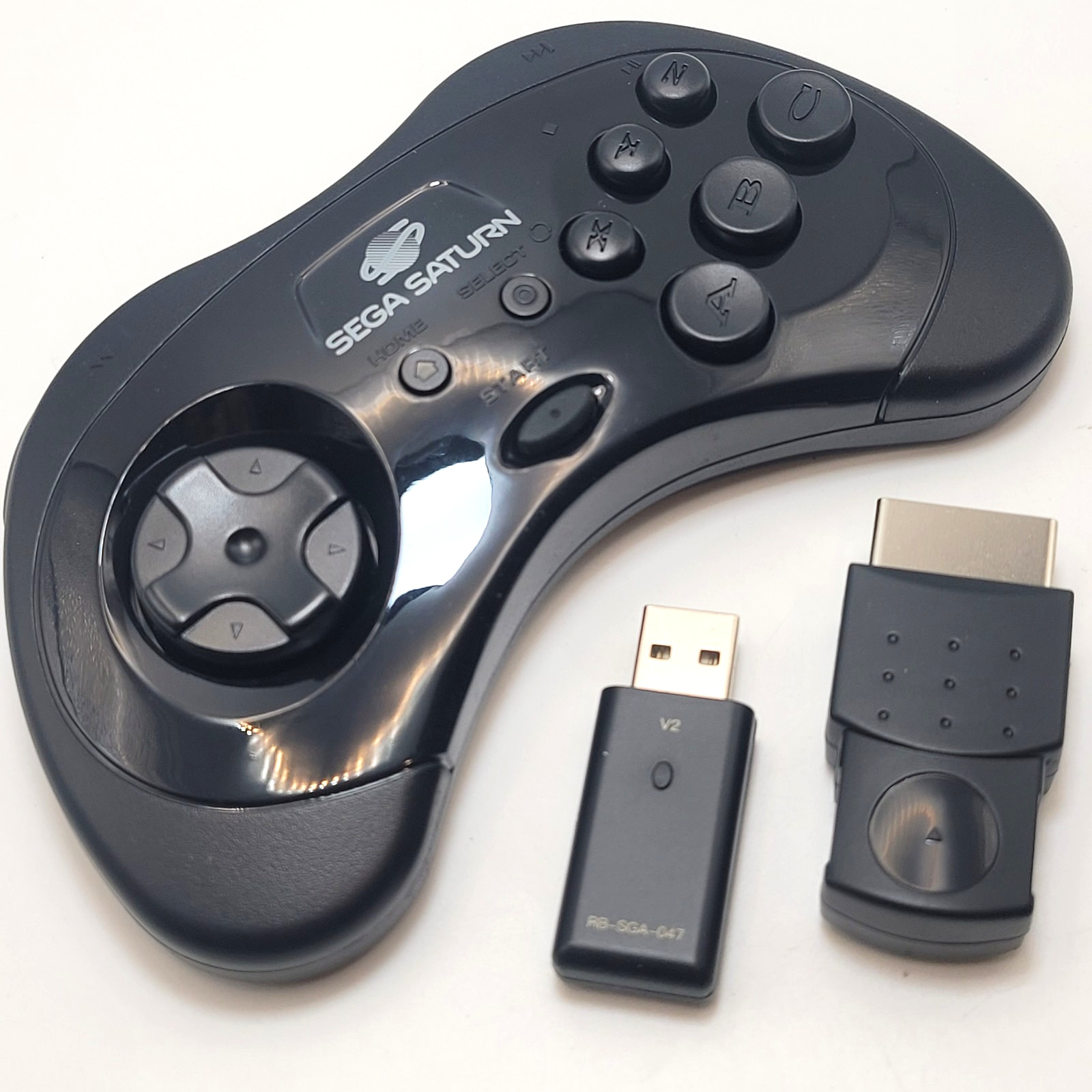 Retro-Bit 2.4GHz V2 Wireless Controller 8-Button Sega Saturn, Genesis Mini Black