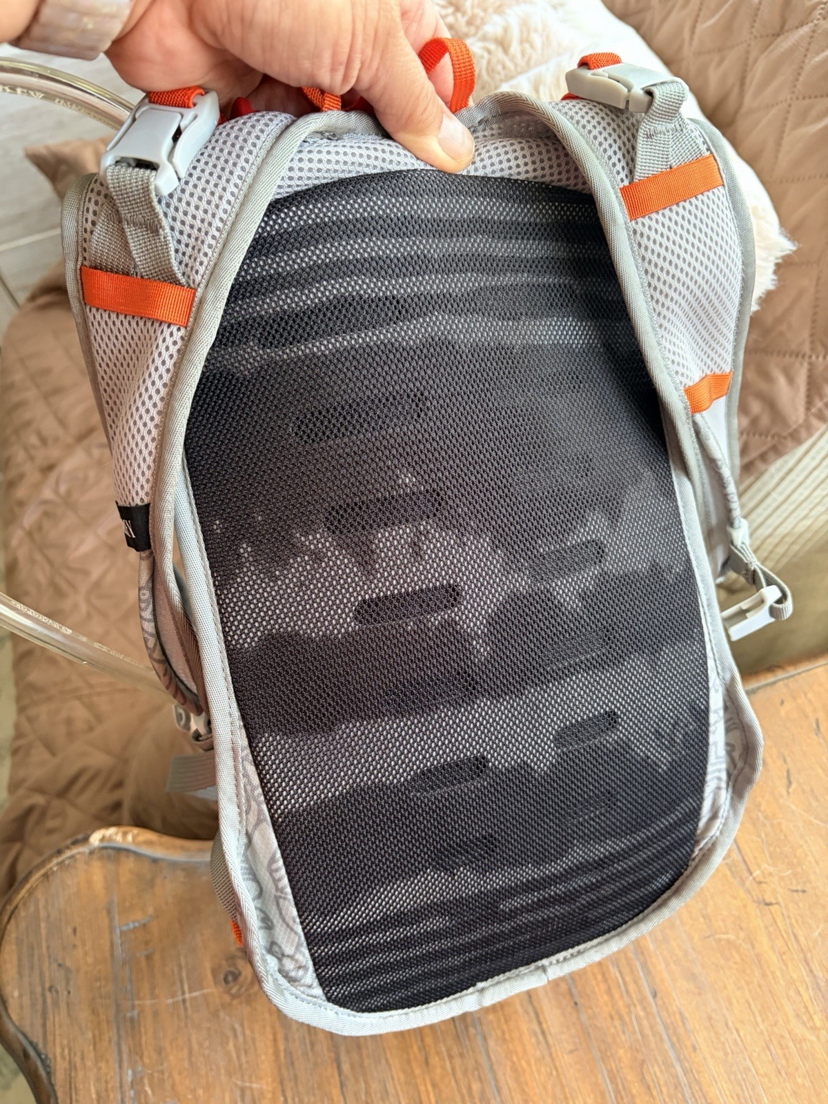 Osprey Moki Kids 1.5L Hydration Pack Gray Hiking Backpack