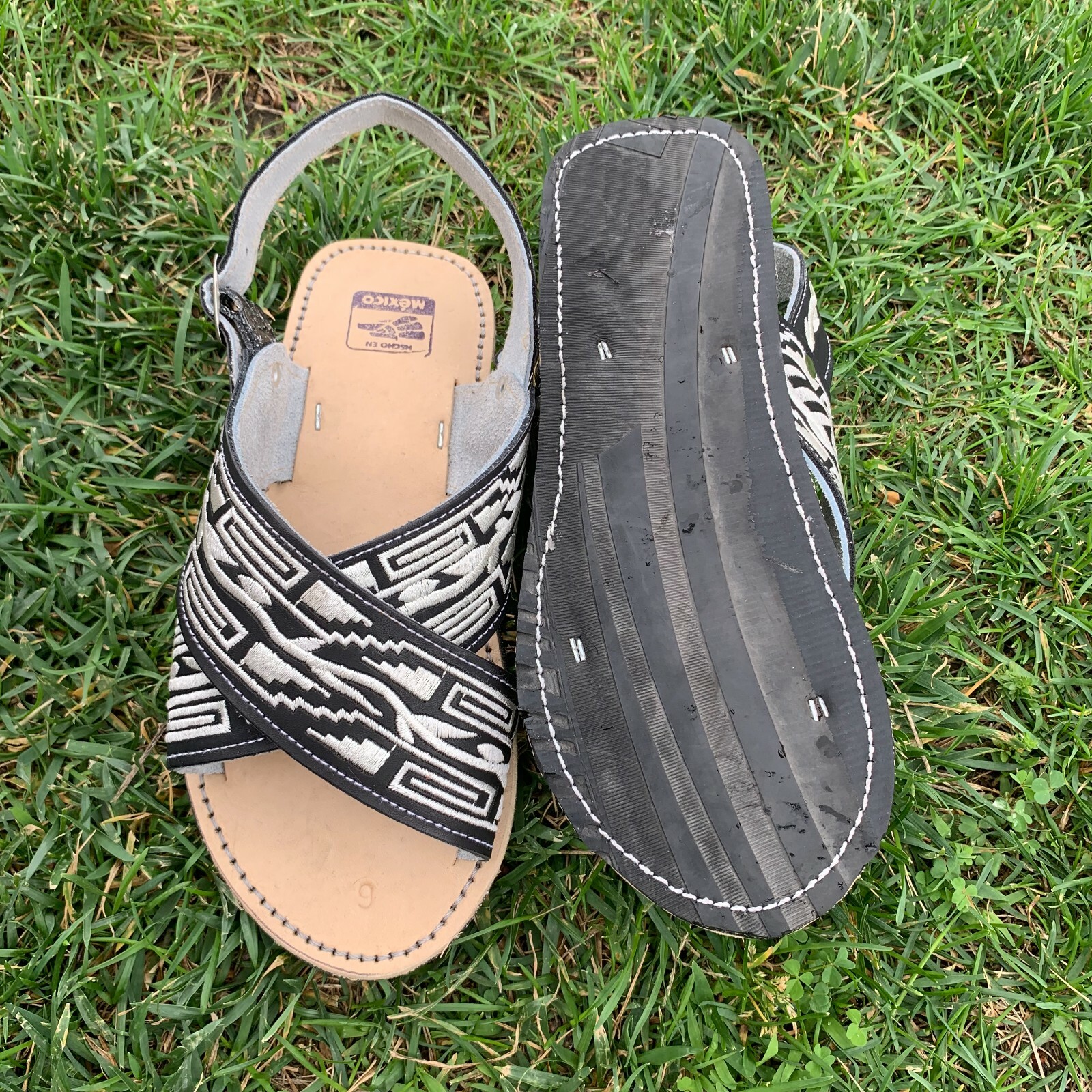 Men's Handmade Embroidered Sandals Huaraches de Hombre Bordado Cruzado Michoacan