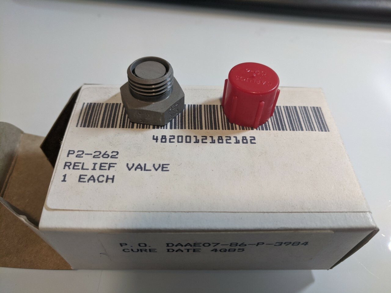 (2) CIRCOR AEROSPACE RELIEF VALVE P2-262 4820-01-218-2182