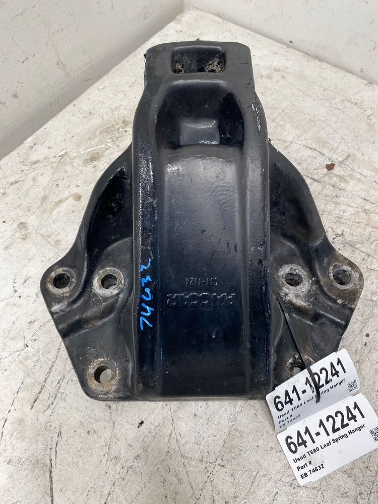 2016 Kenworth T680 Suspension Bracket (641-12241)