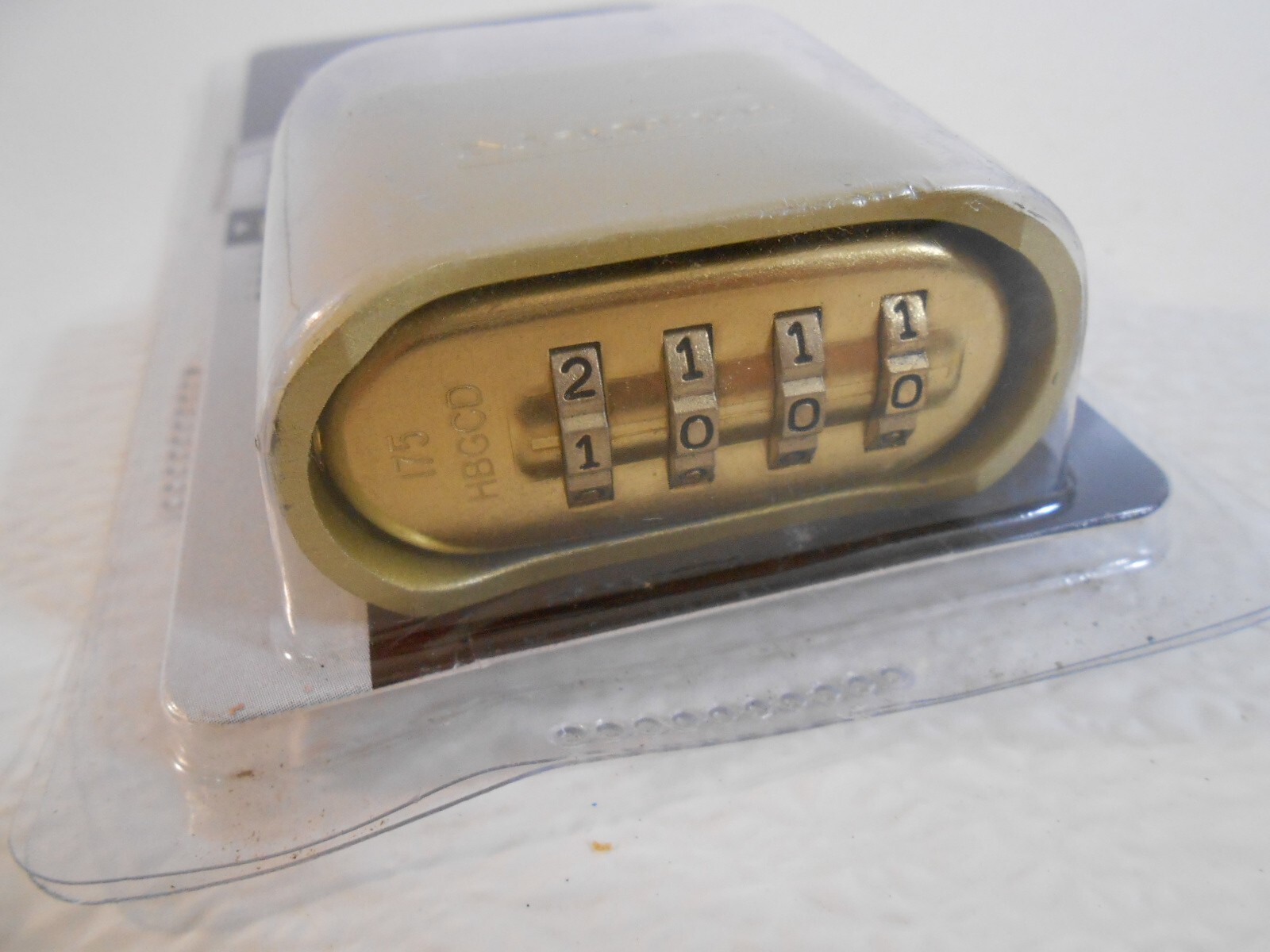 Master Lock Combination Padlock, Set your own combination, Sinlge Pack 175D 1"