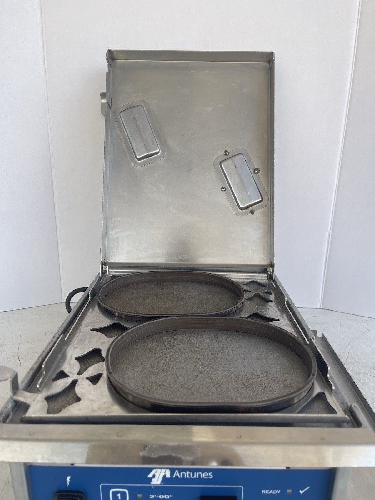 The Antunes ES-602 Egg Station