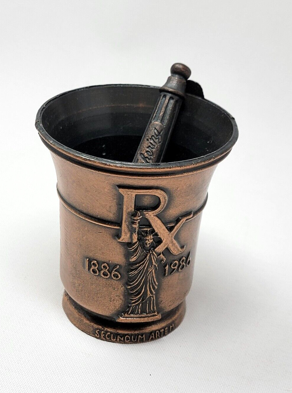 Commemorative 1986 SCHERING STATUE OF LIBERTY APOTHECARY MORTAR & PESTLE METAL