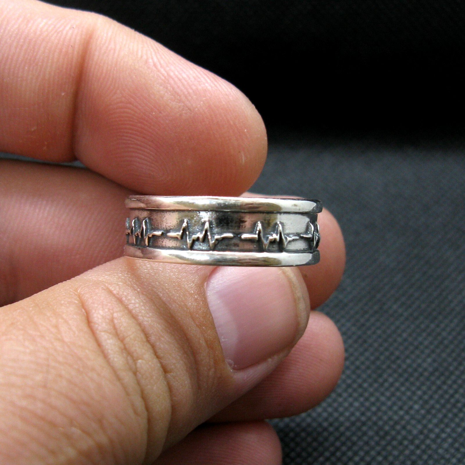 925 Silver Ring Band Handmade Cardiogram Pattern Width 8mm Size 46-75
