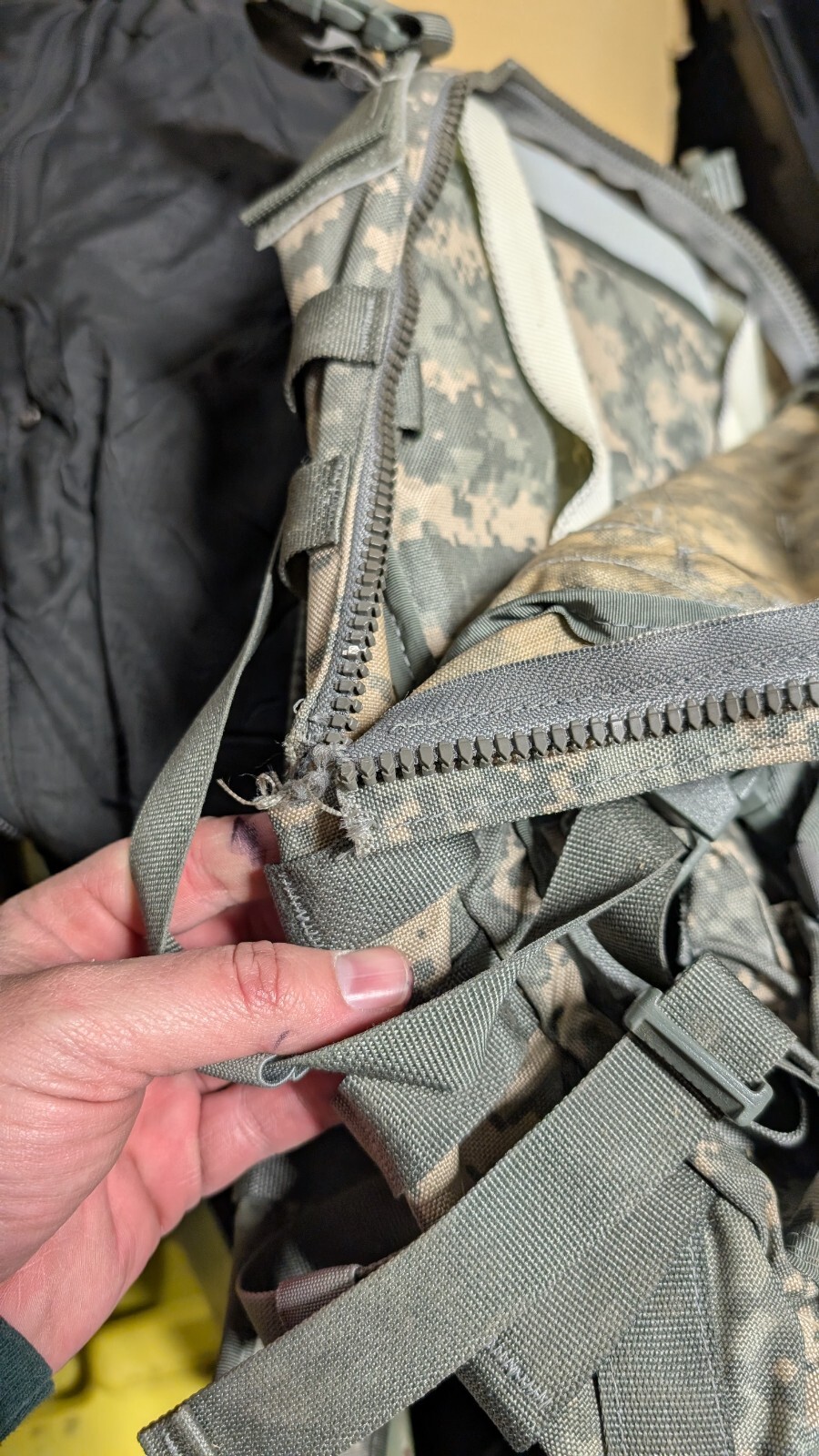US ARMY ACU ASSAULT PACK 3 DAY MOLLE II BACKPACK  Made in USA with Stiffiner