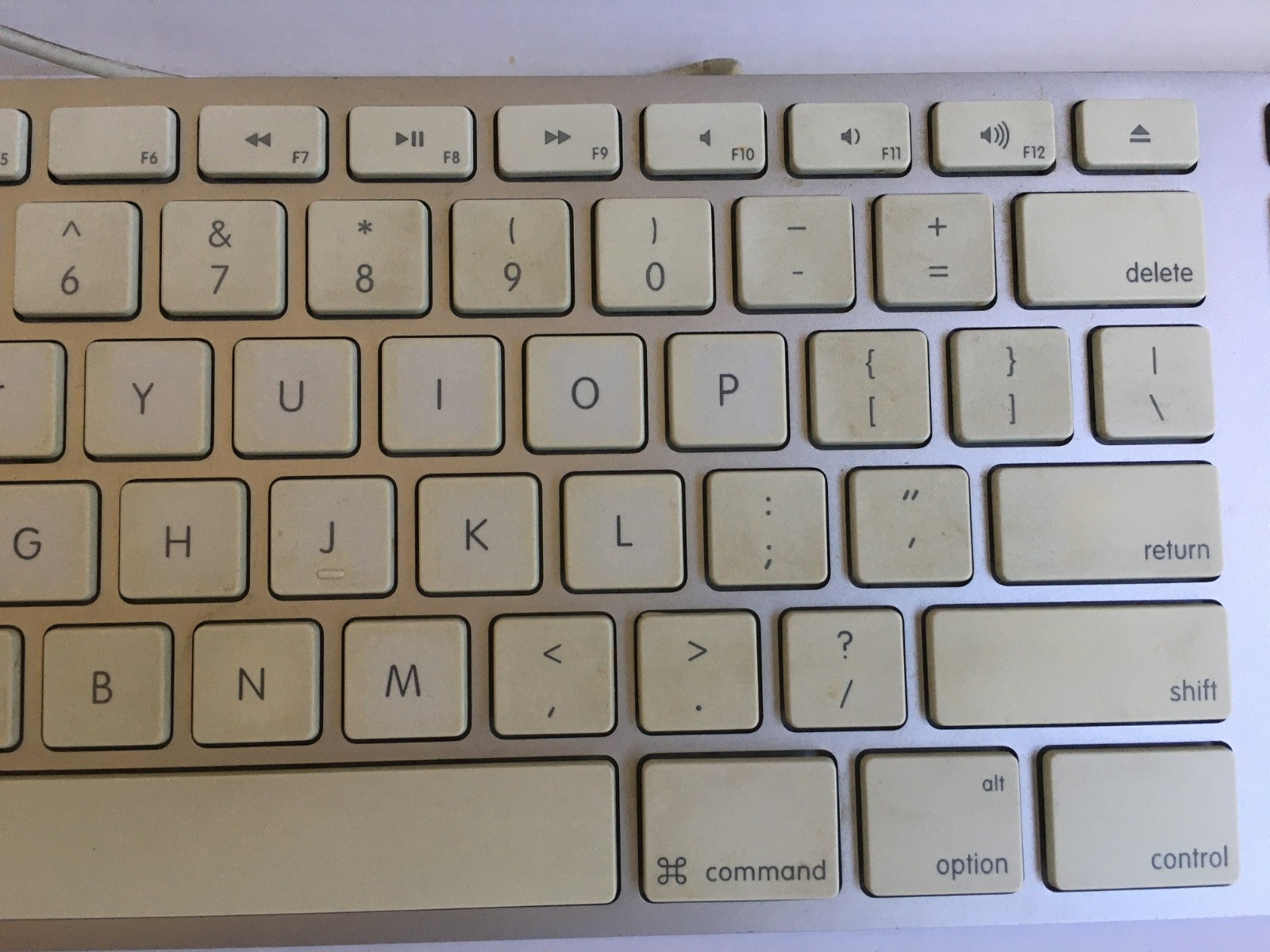 Apple White Aluminum USB Wired Keyboard A1243 / used / tested