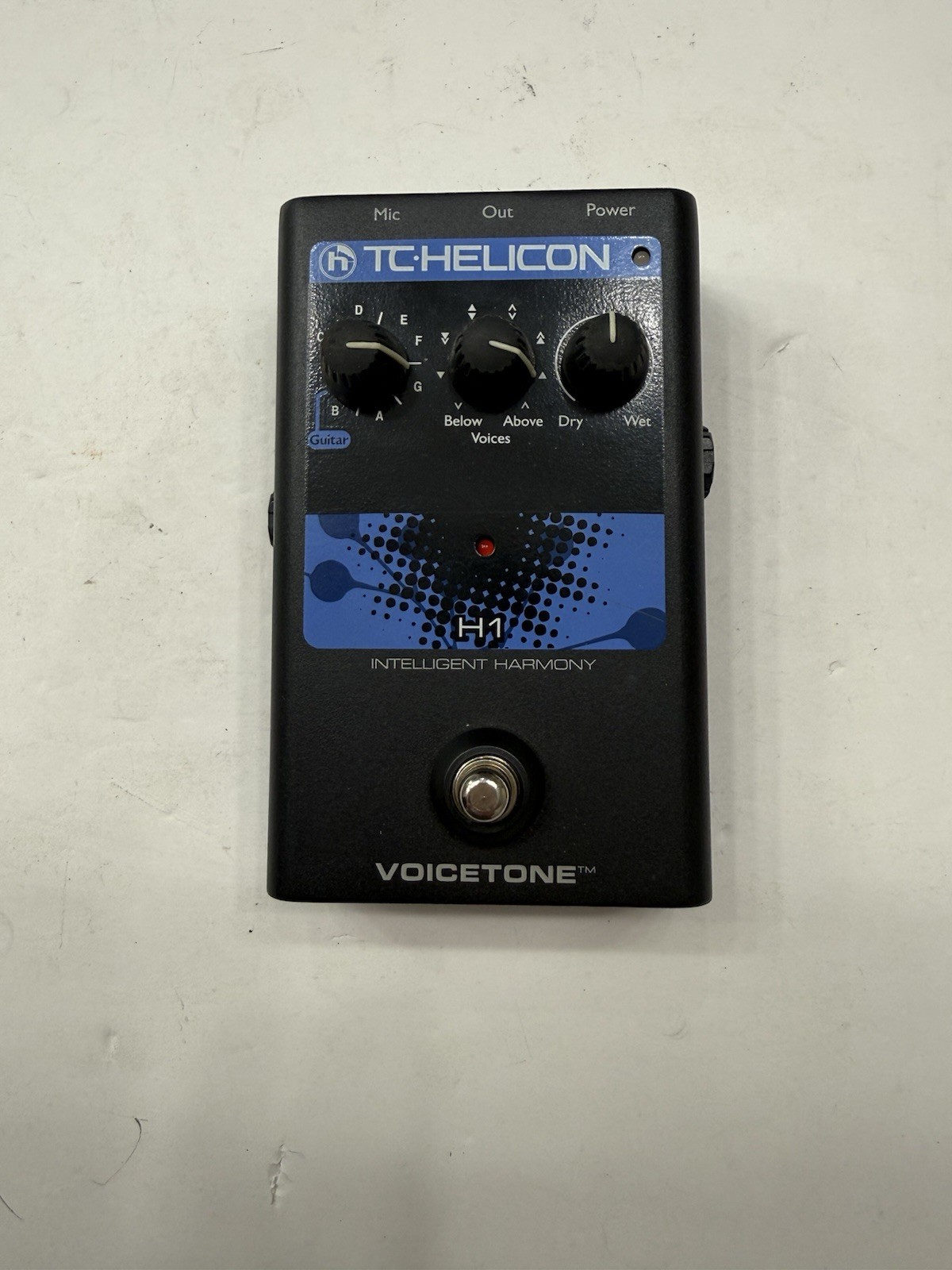 TC Helicon Voicetone H1 Intelligent Harmony Vocal Effect Pedal + Power Supply