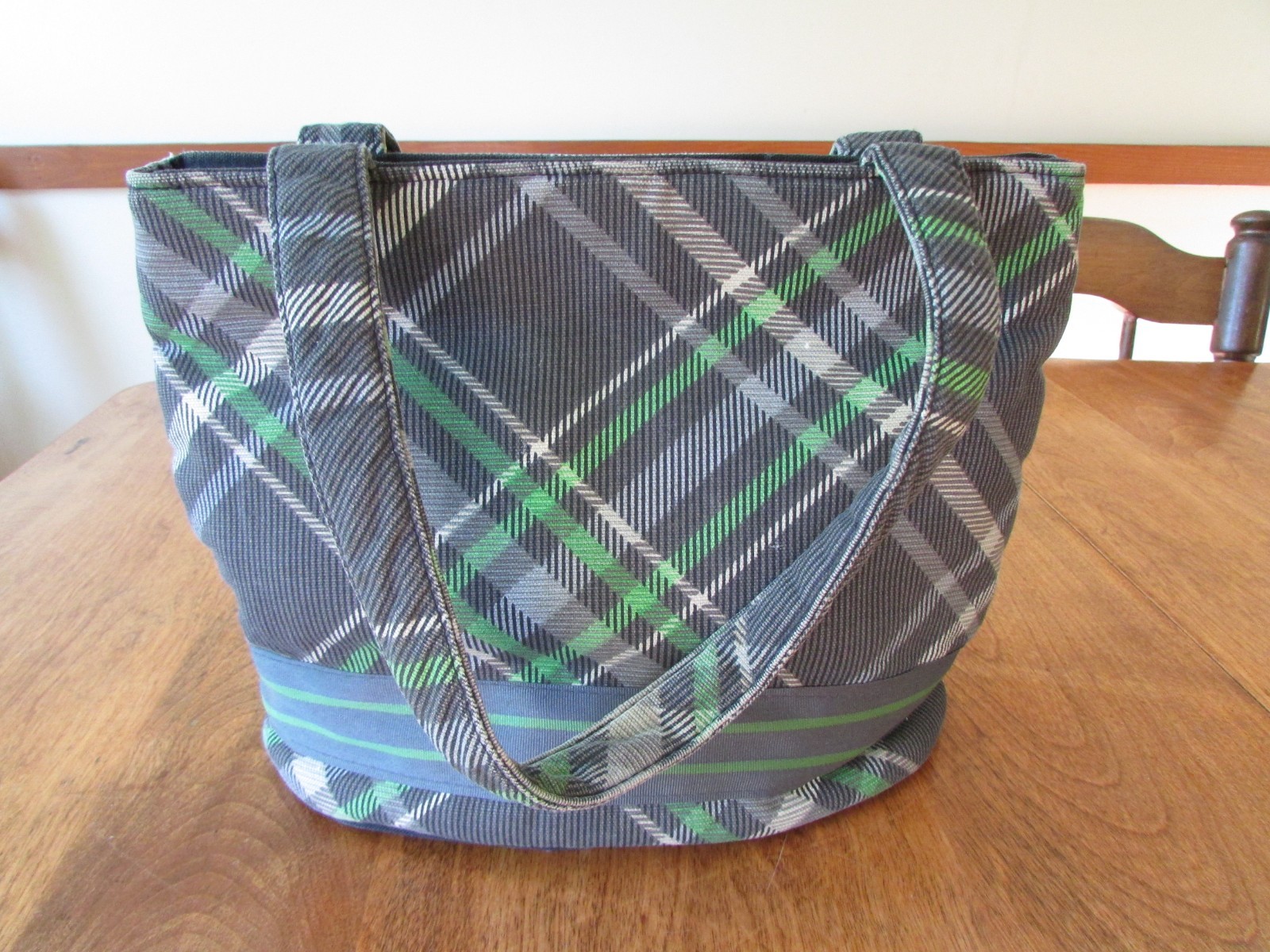 Thirty One Insulated Cooler Bag green gray Plaid
