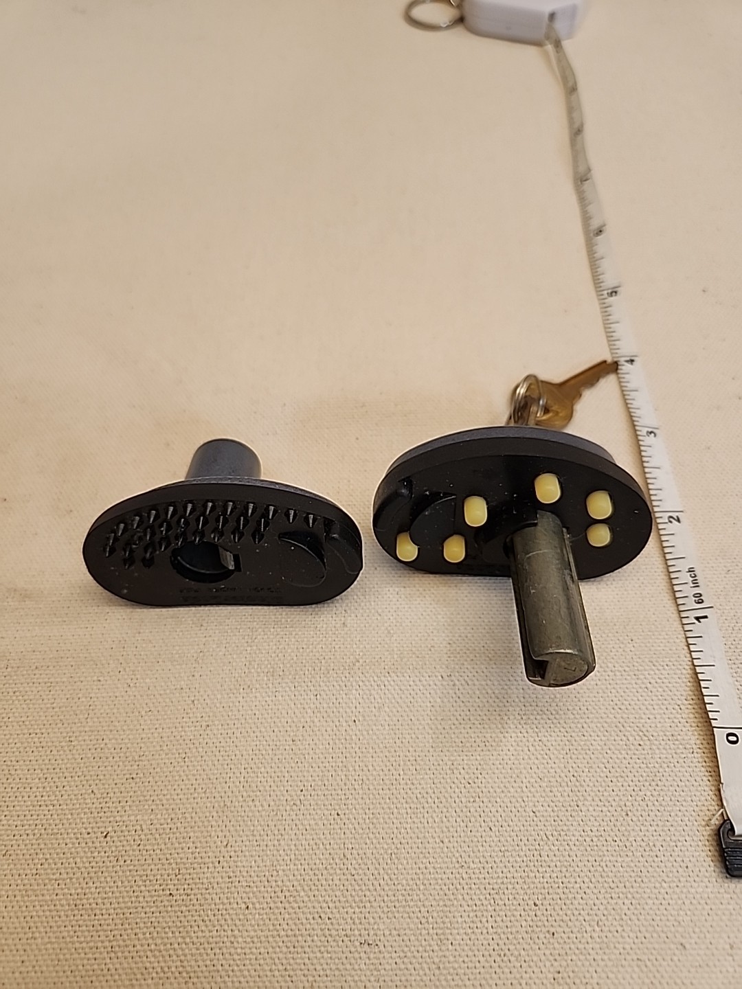 Master Lock 90 Gun Lock Trigger Lock with 2 keys blue