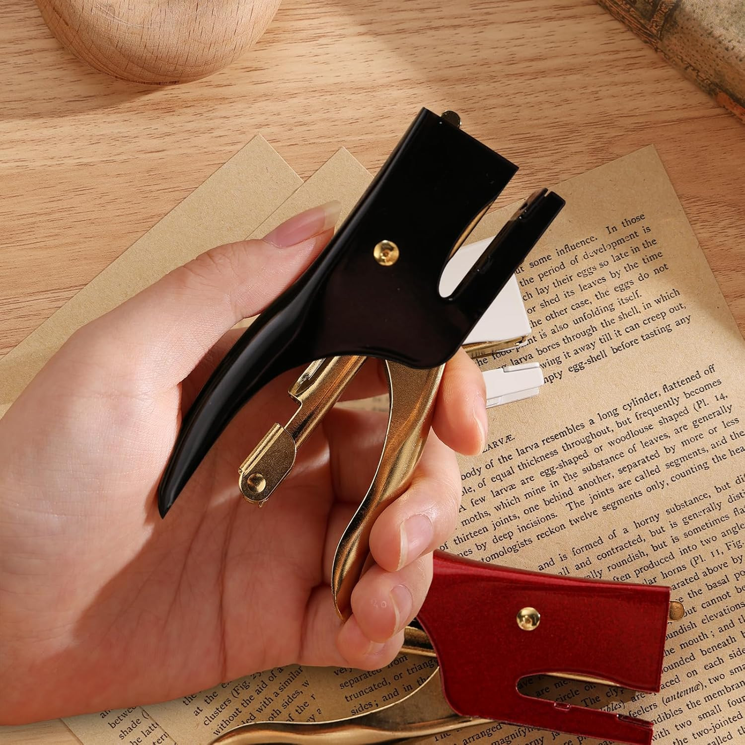 Vintage Mini Stapler - 12 Sheet Capacity Small Hand Held Plier Stapler with 3000