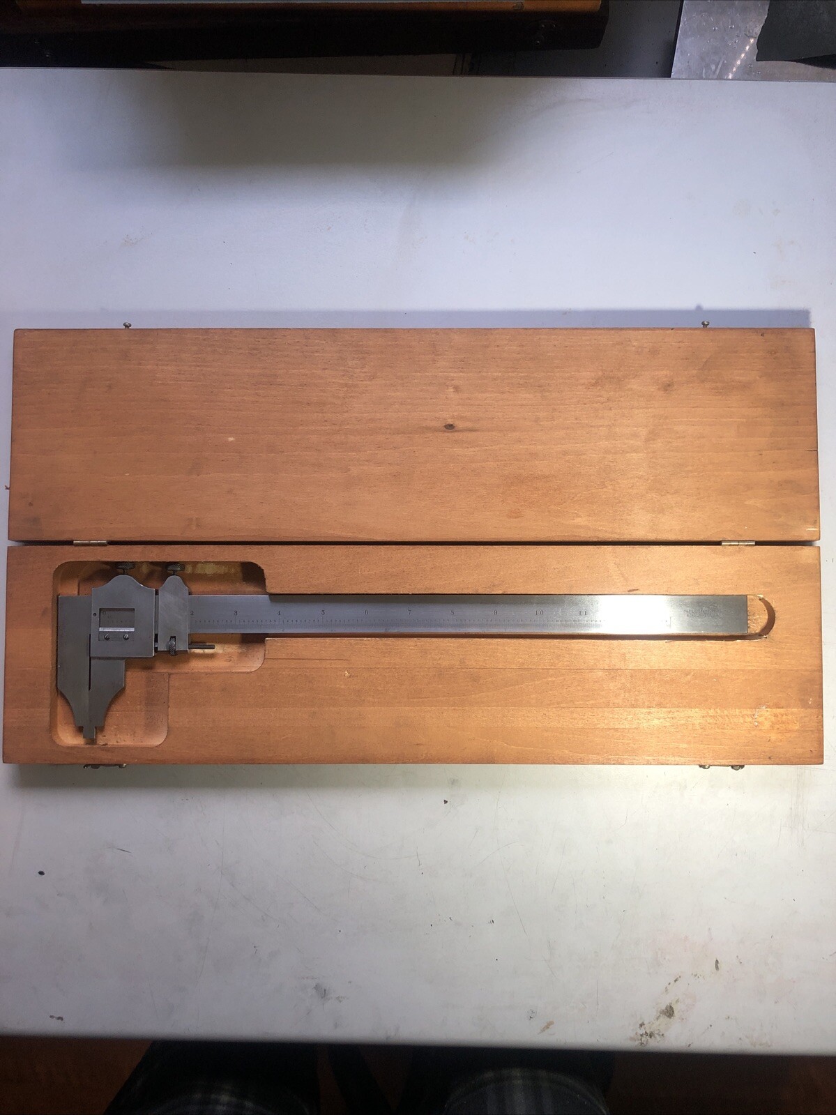 Starrett No 122 12” Vernier Calipers Inside/Outside Veniers In Original Wood Box