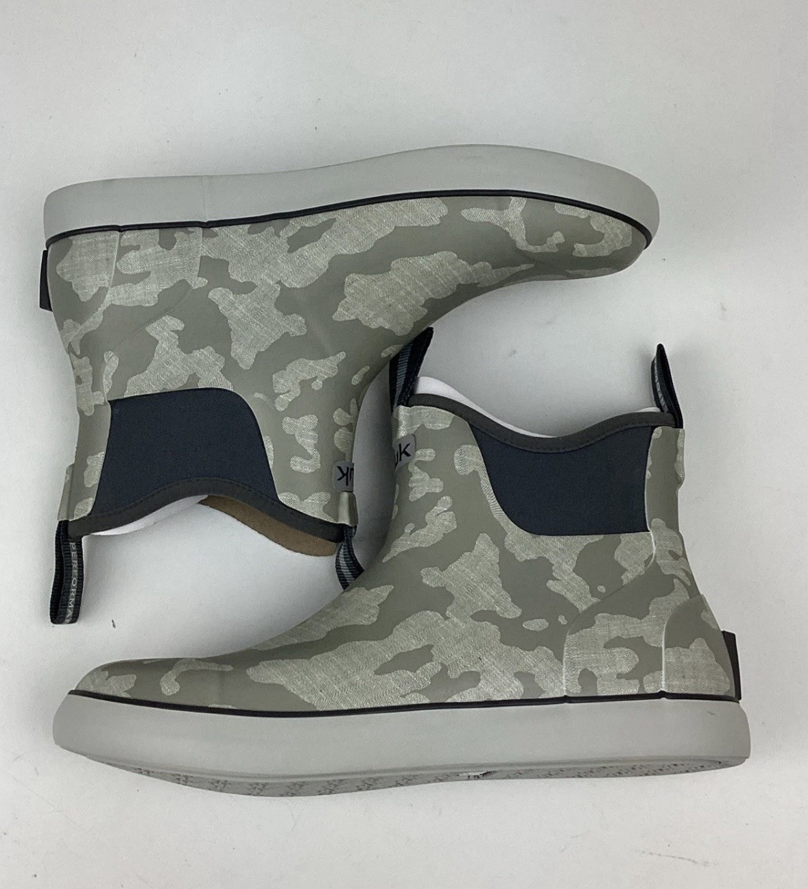 Huk Rogue Wave Waterproof Slip Resistant Camouflage Rain Fishing Boots Gray Men