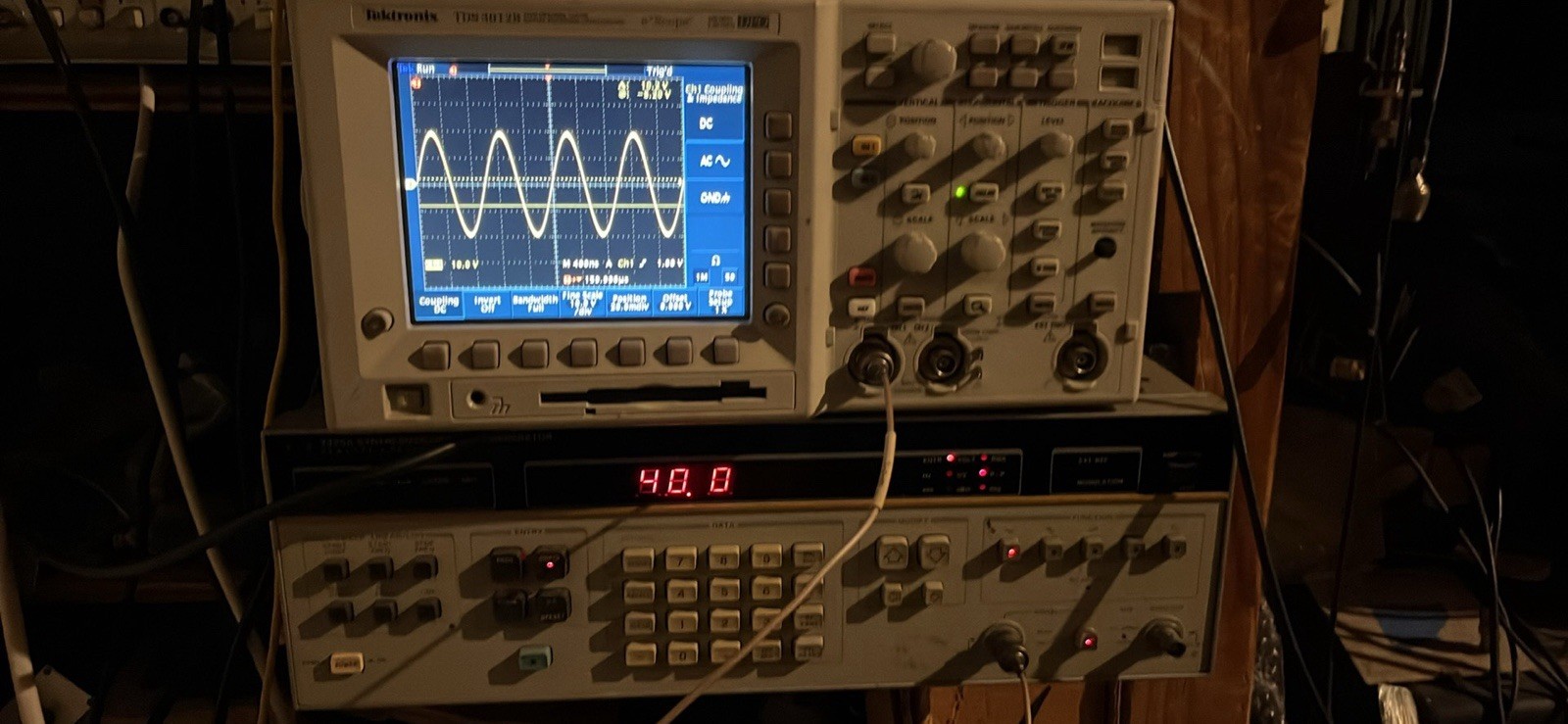HP 3325A Synthesized Function Generator with OCXO and HV Option Working