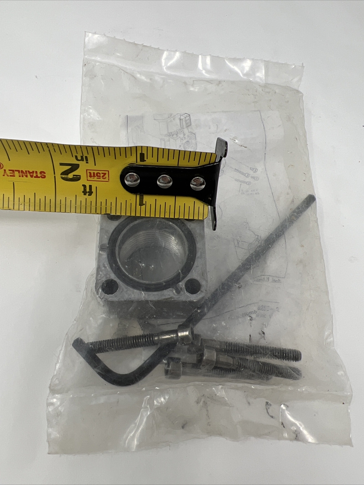 Honeywell 393690-14  --  3/4" Inlet/Outlet Flange Kit STRAIGHT (for gas valves)