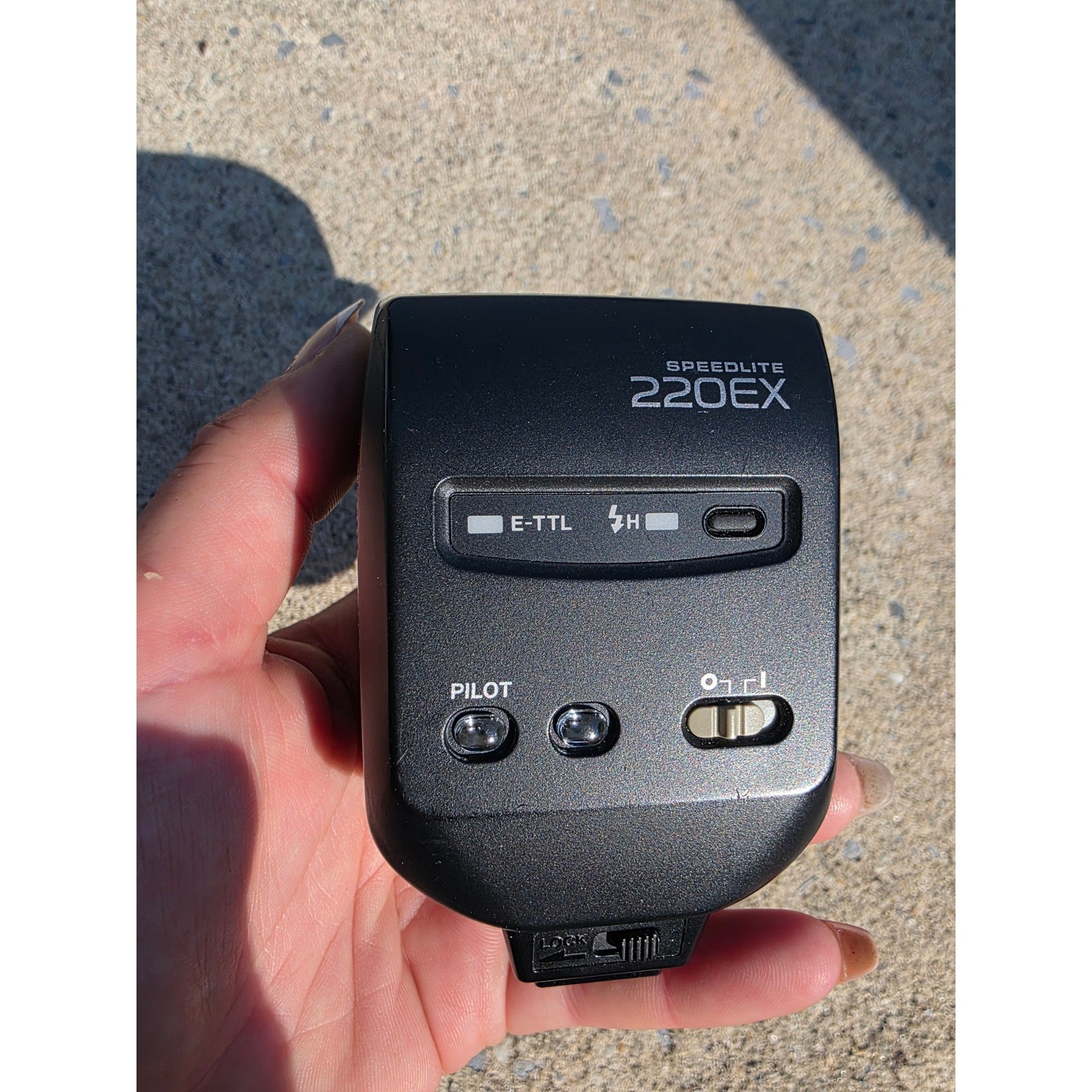 Canon Speedlite 220EX External Camera Flash E-TTL Black Made in Japan