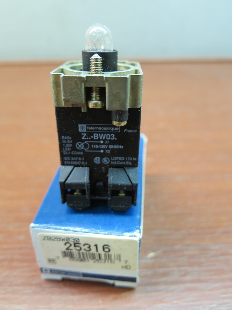 Telemecanique 25316 Pilot Light *NEW*