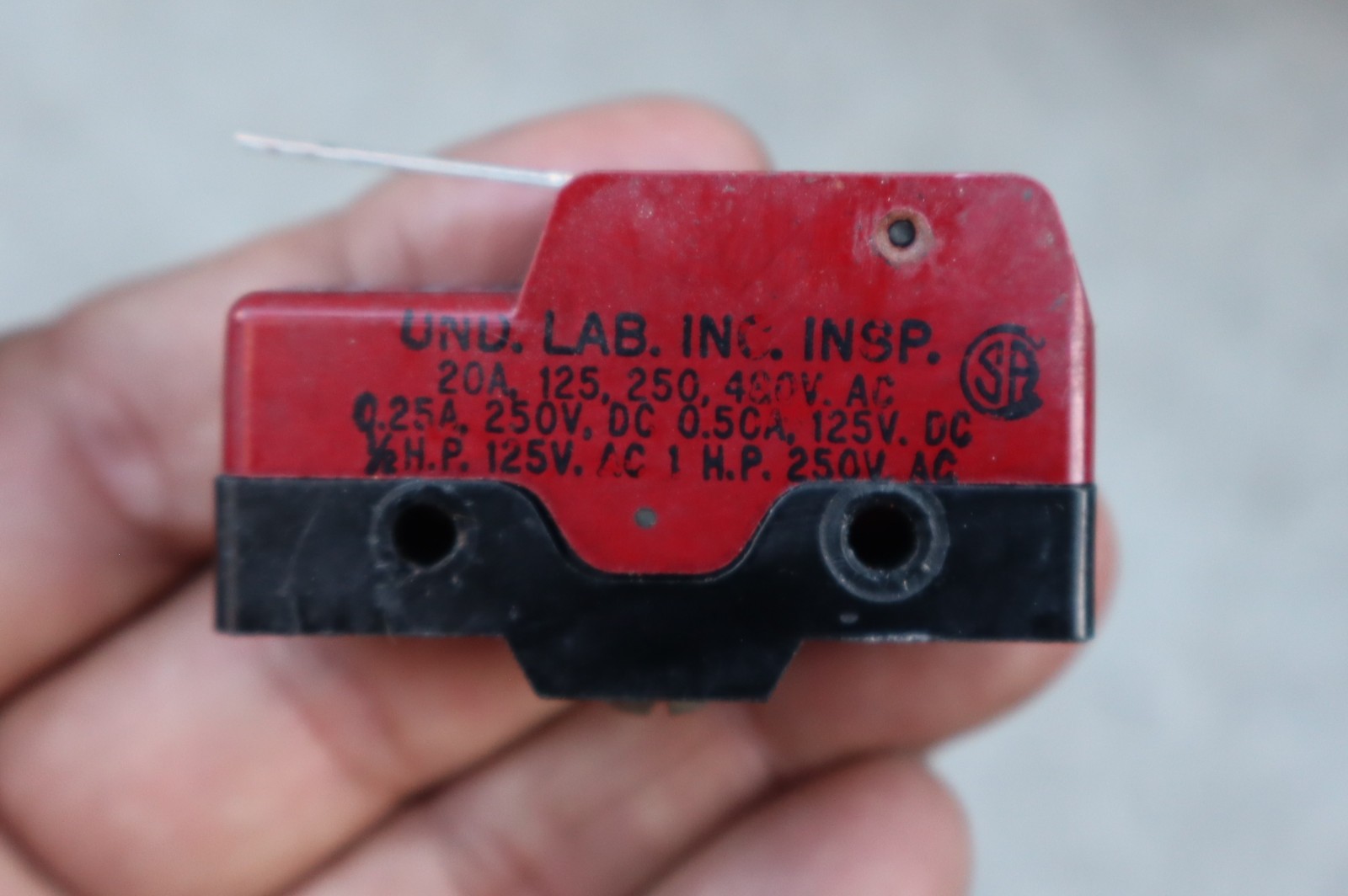 Unimax 2HBT389A-9 Micro Limit Switch Vendo 63 Machine Coke