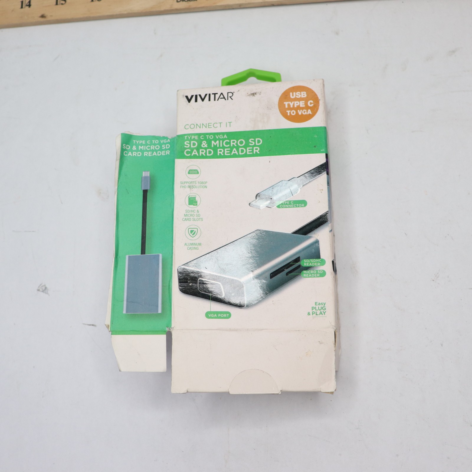 Vivitar Type-C to VGA Adapter with SD and Micro SD card Reader VIV-RW-7201