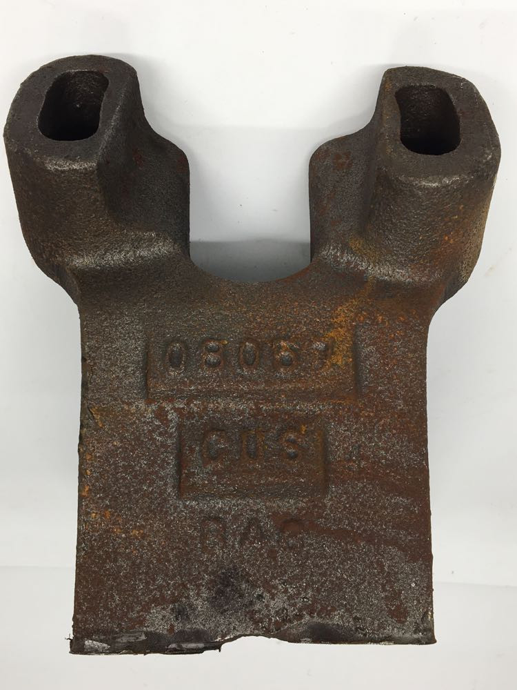 International Torque Rod Bracket 08057 (338-10056)