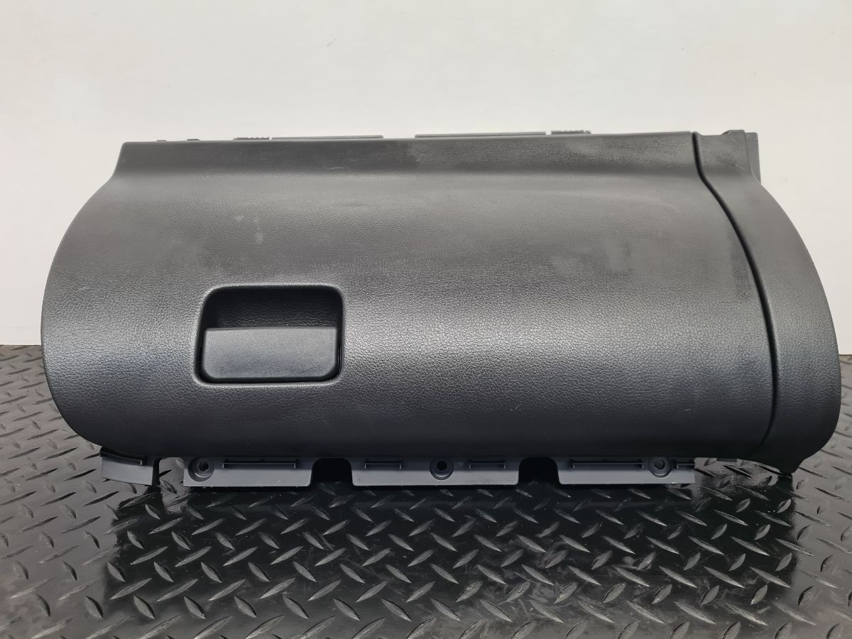 Mitsubishi Eclipse Cross Mk1 (ns) 2021 Dashboard Glove Compartment 8006A602