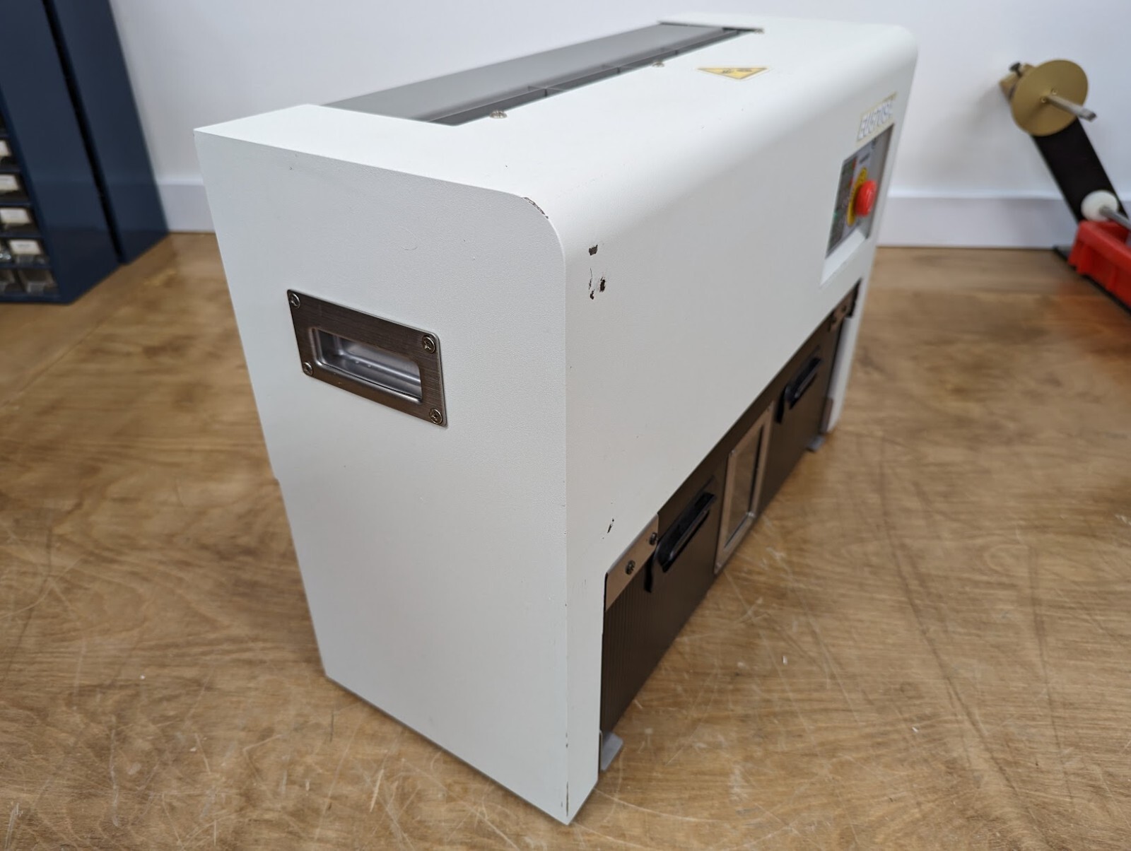 Universal Instruments Feeder Tape Cutter EU570SA