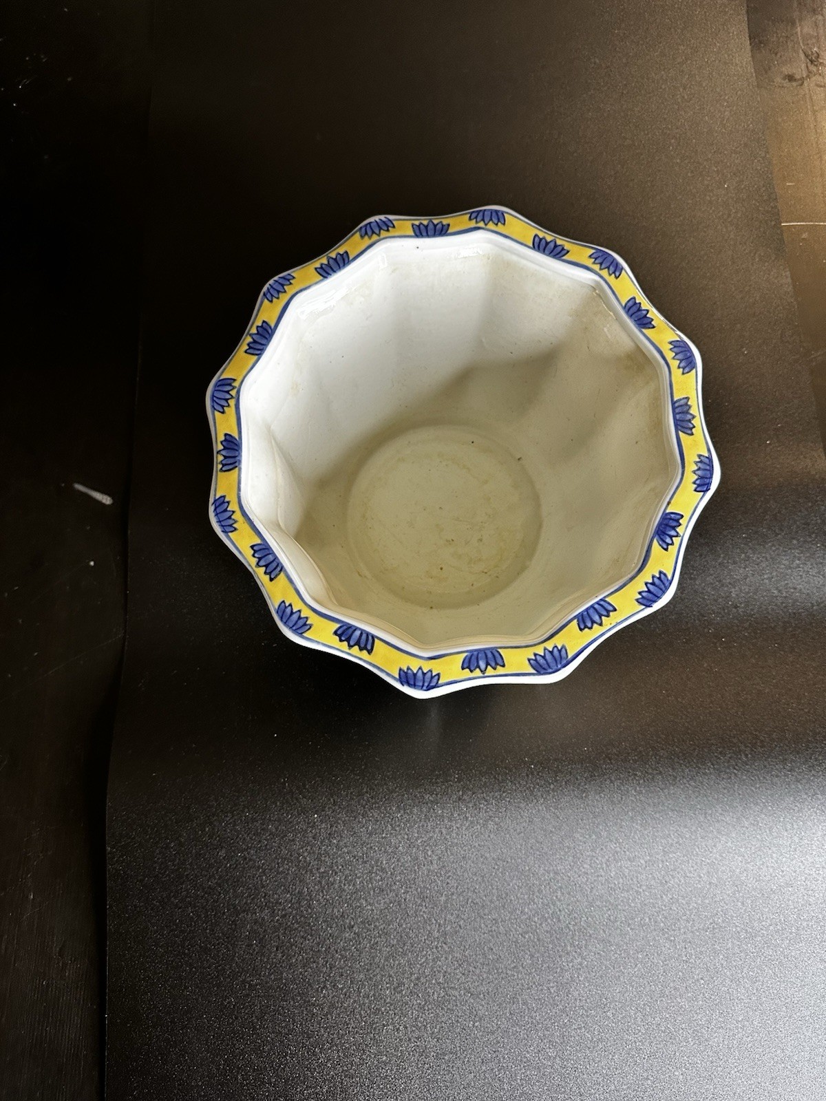 Vintage Chinese Blue/Yellow Ceramic Planter
