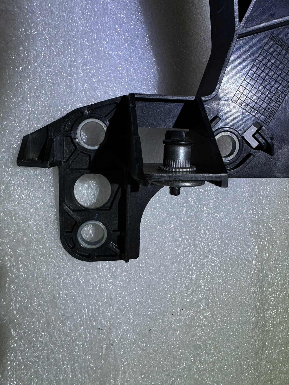 19-24 DODGE RAM 2500 3500 RADIATOR CORE SUPPORT BRACKET CLOSURE LH LEFT DRIVER