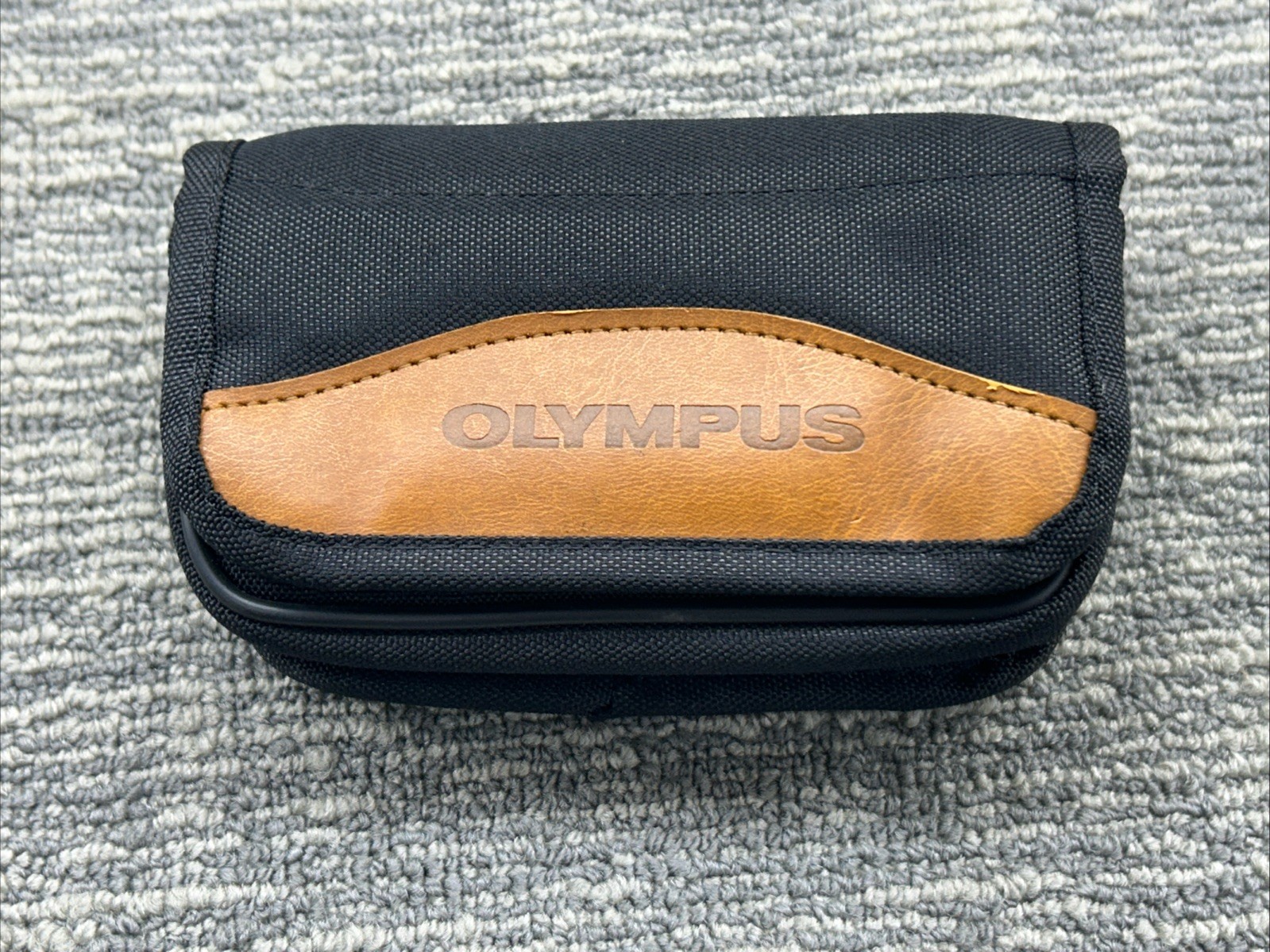 Olympus Accessory Kit (BRAND NEW!) 37996