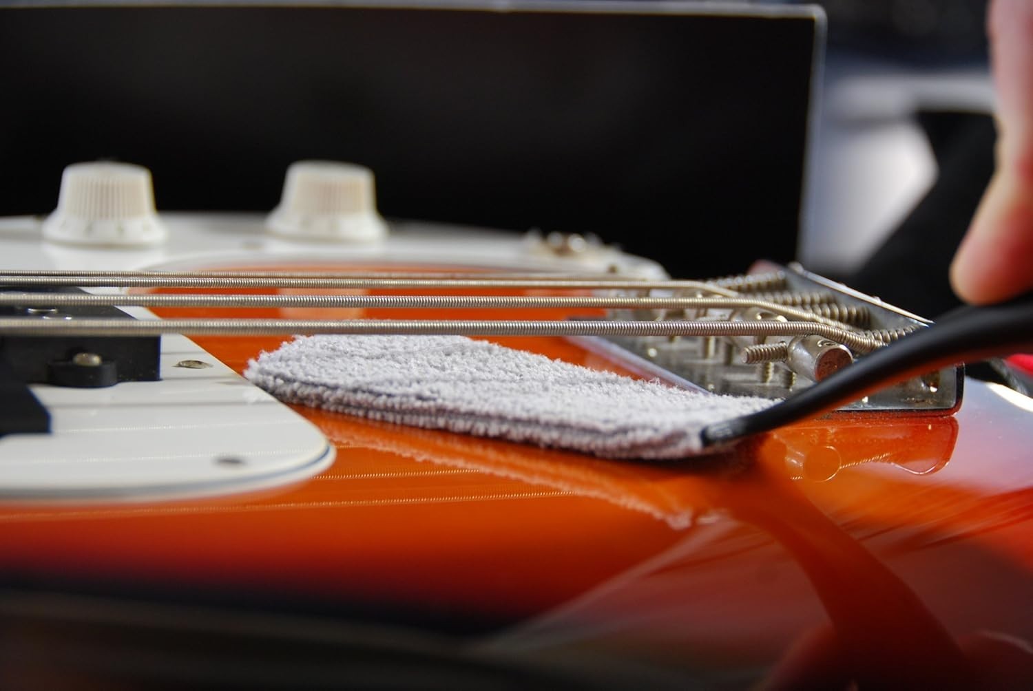 The Nomad String, Body & Hardware Cleaning Tool