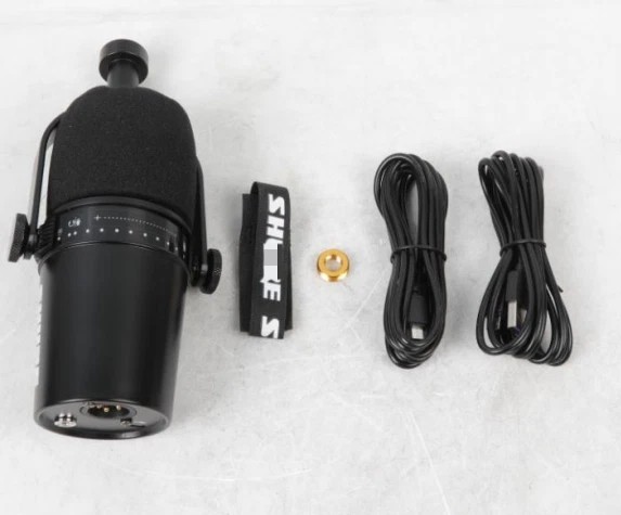 MV7 Cardioid Dynamic Vocal / Broadcast Microphone USB & XLR Outputs US