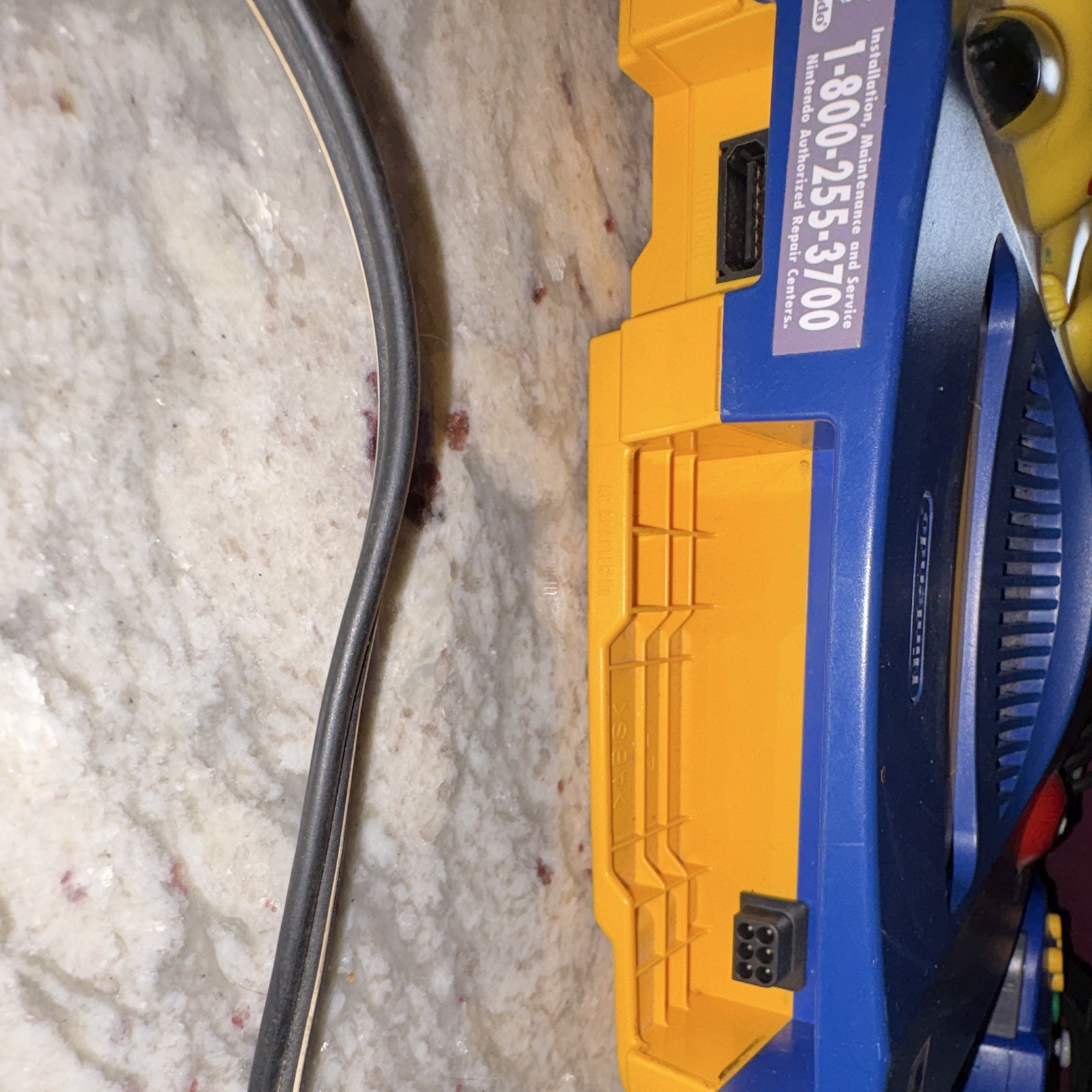 N64 Pikachu Edition w/3 Controllers, AV/Power EXPANSION PACK INSTALLED