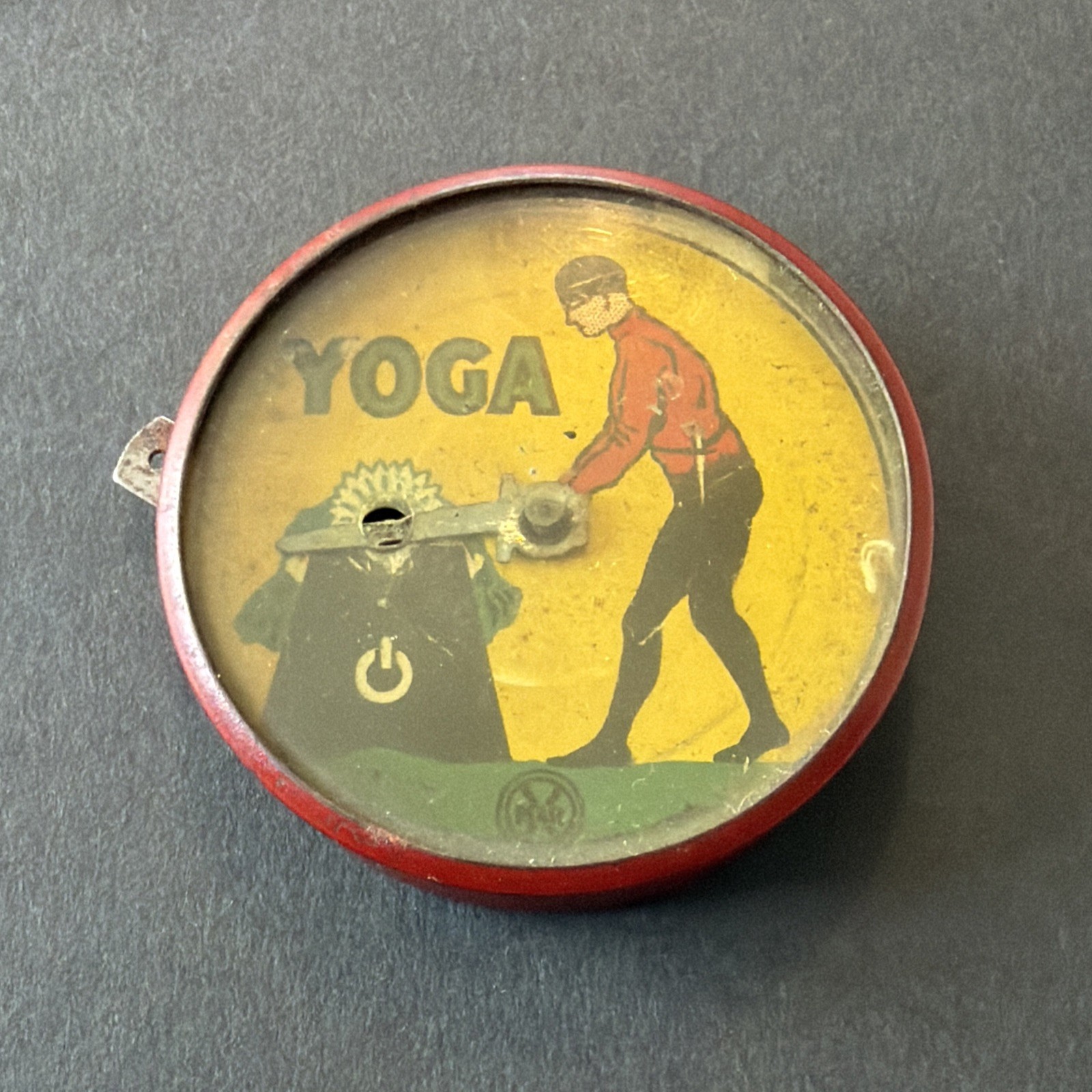 ANTIQUE MARX TINPLATE YOGA MAGIC TRICK/OPTICAL ILLUSION TOY-MAGICIAN