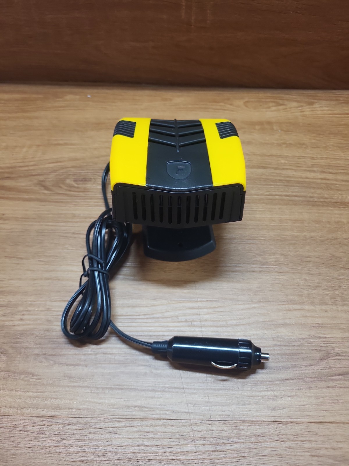 12V Car Heater Fan Fast Heating Defogging Defrosting Compact Vehicle Heater