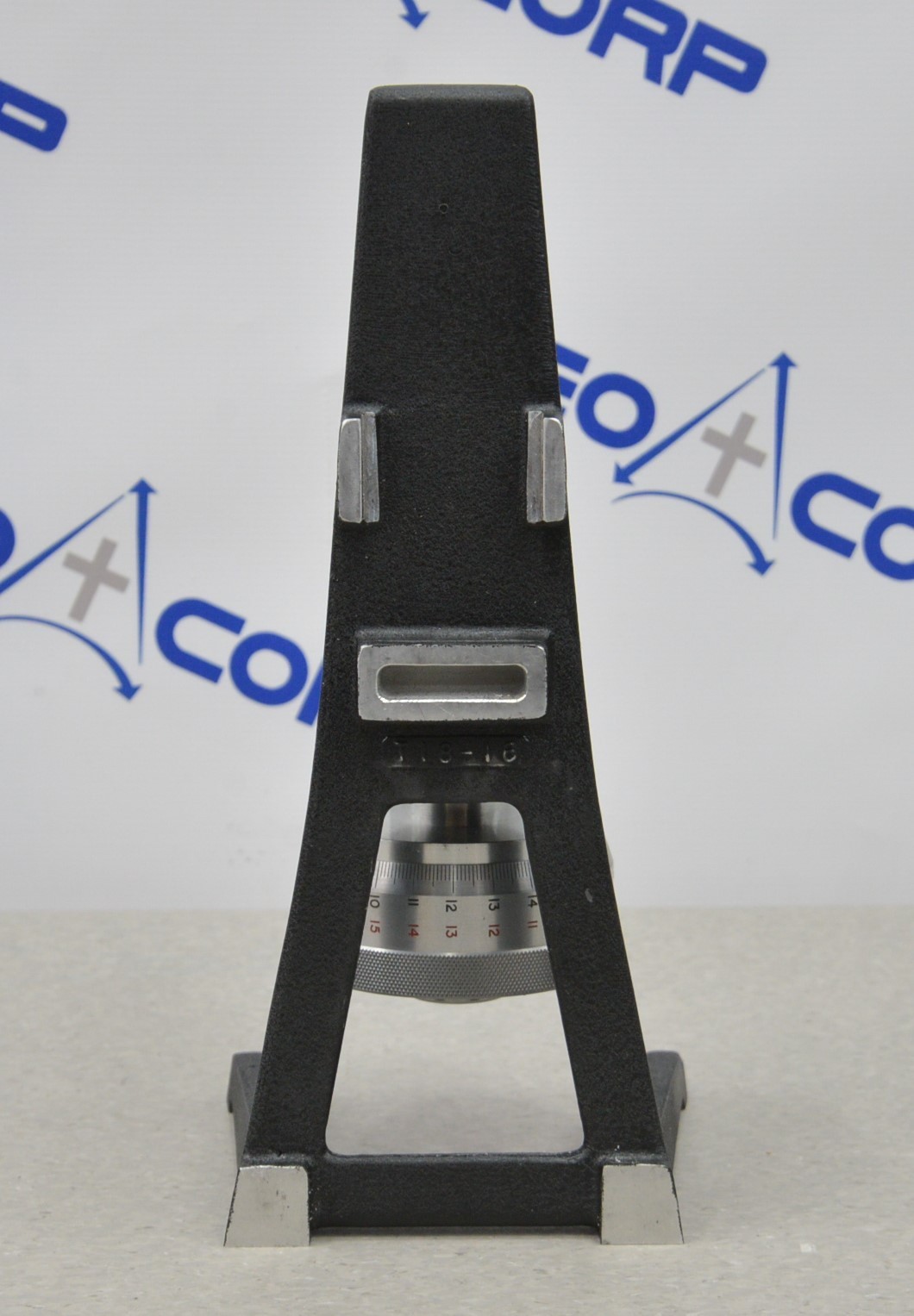 Russell Gauges High Magnification Extensometer Calibrator