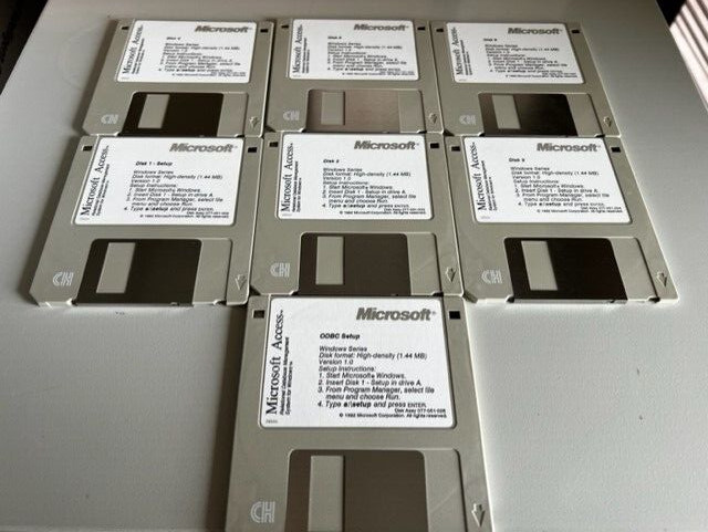 Vintage Microsoft Access 1.0 Database & Microsoft Access Update 1992-1993 7 Disc